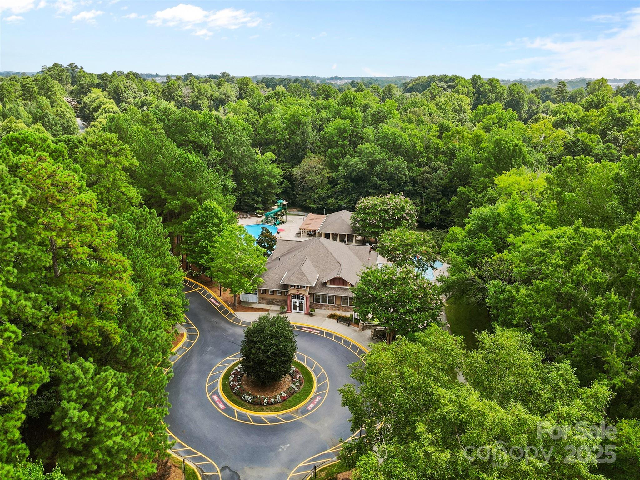 9752 Waltham Court