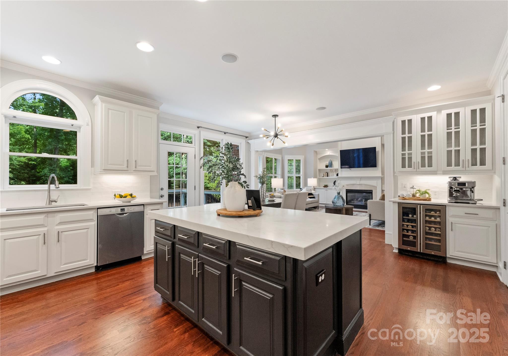 3015 Stanbury Drive