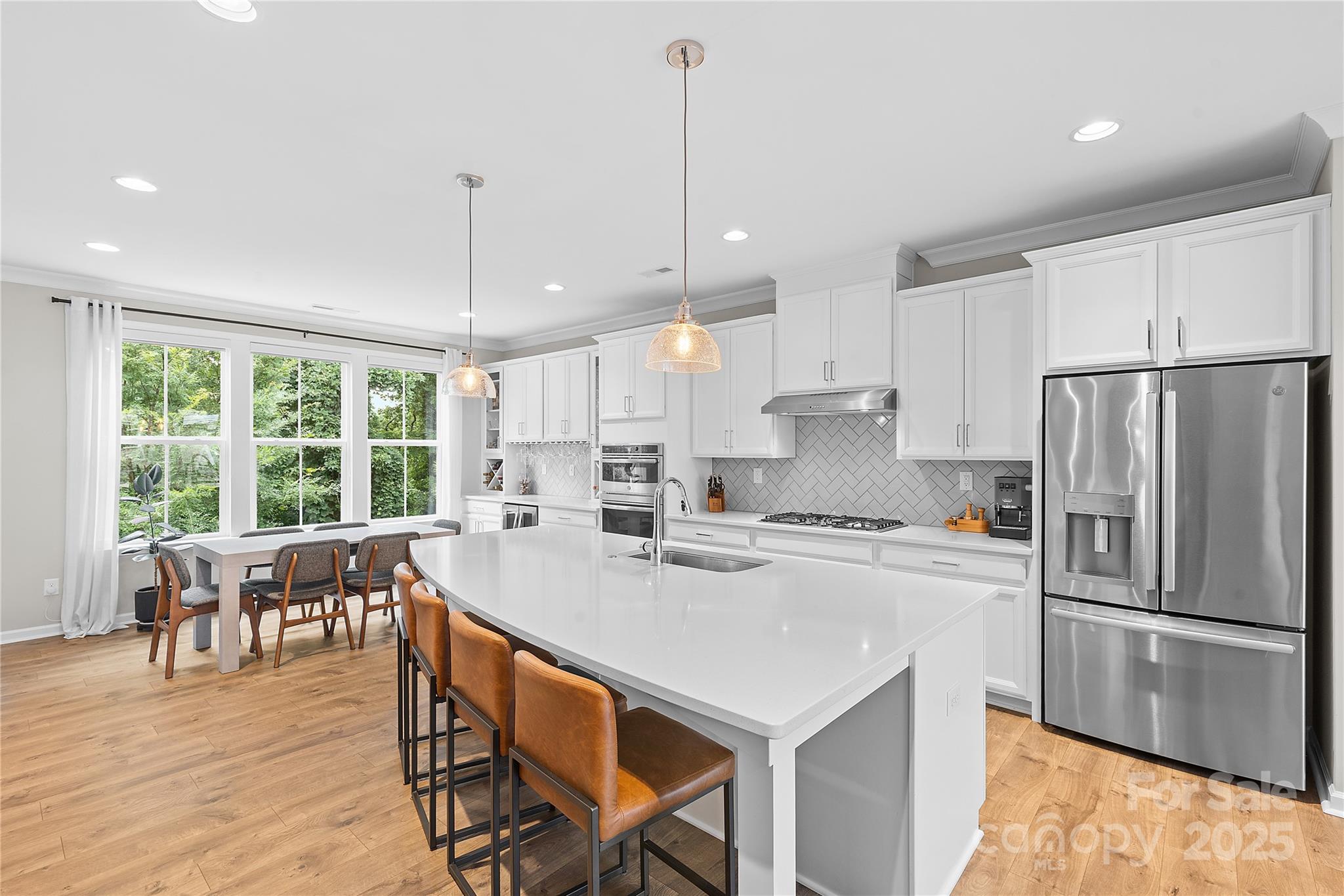 621 Tudor Park Way