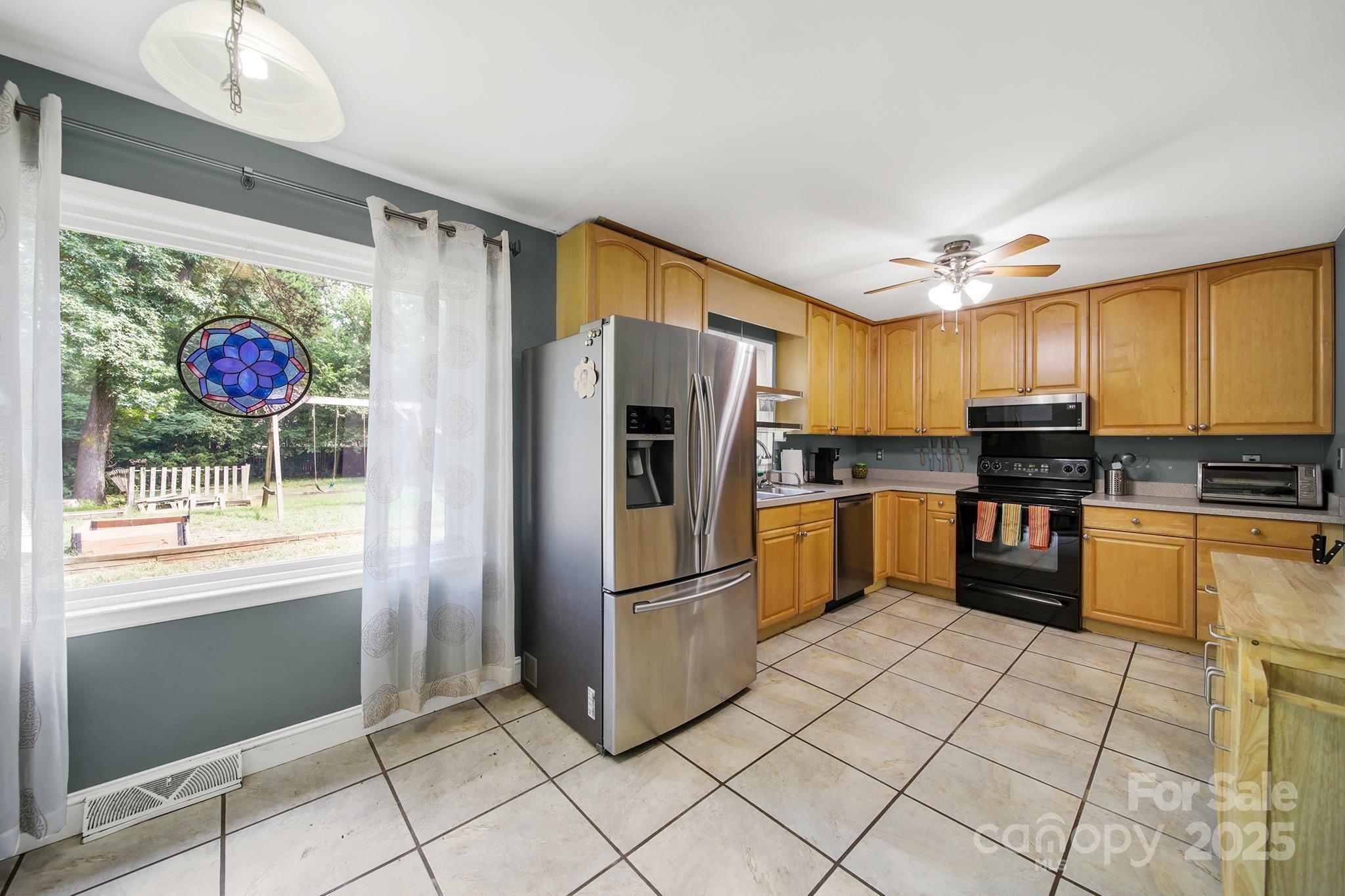 7009 Rockledge Drive