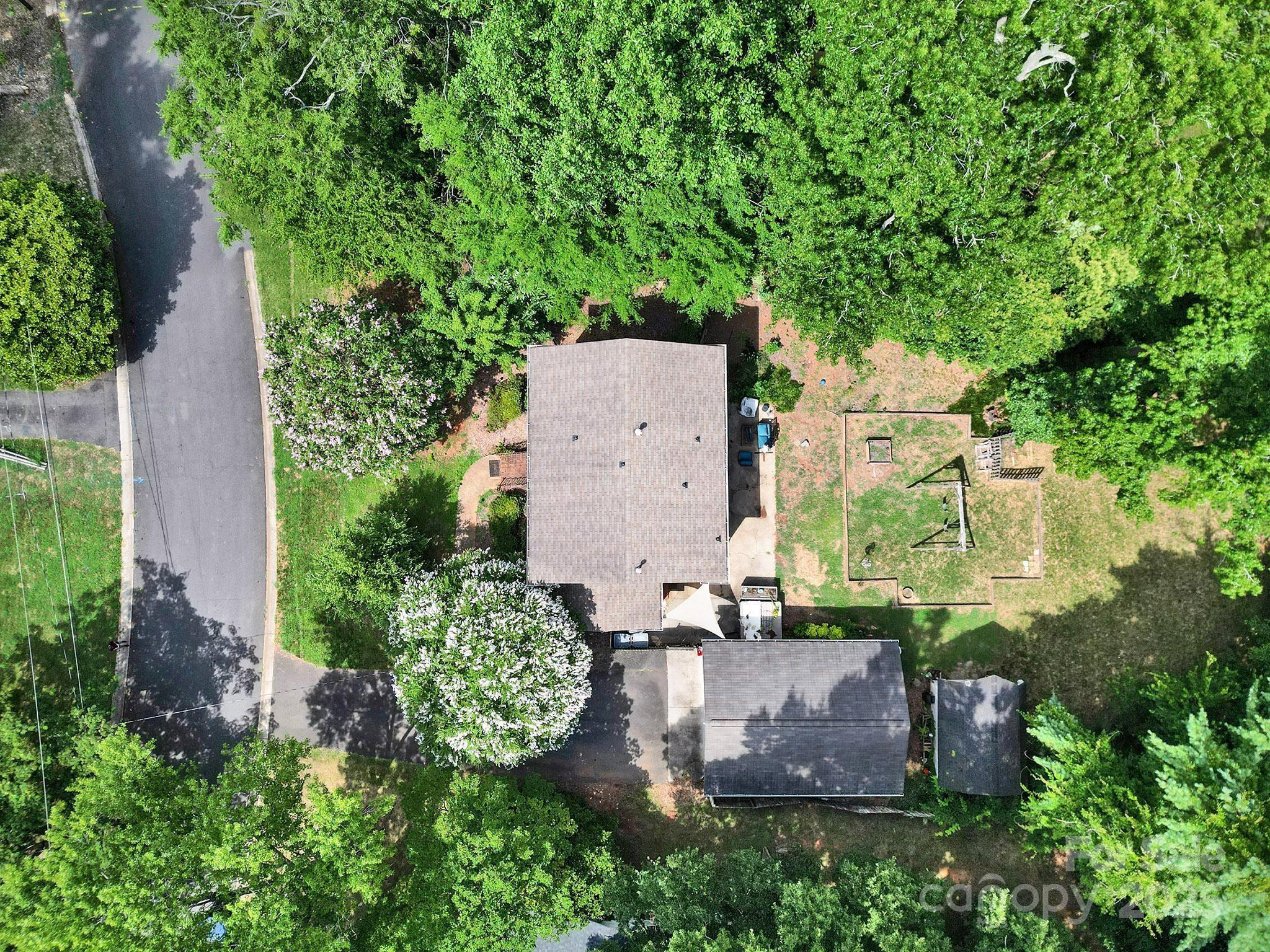 7009 Rockledge Drive