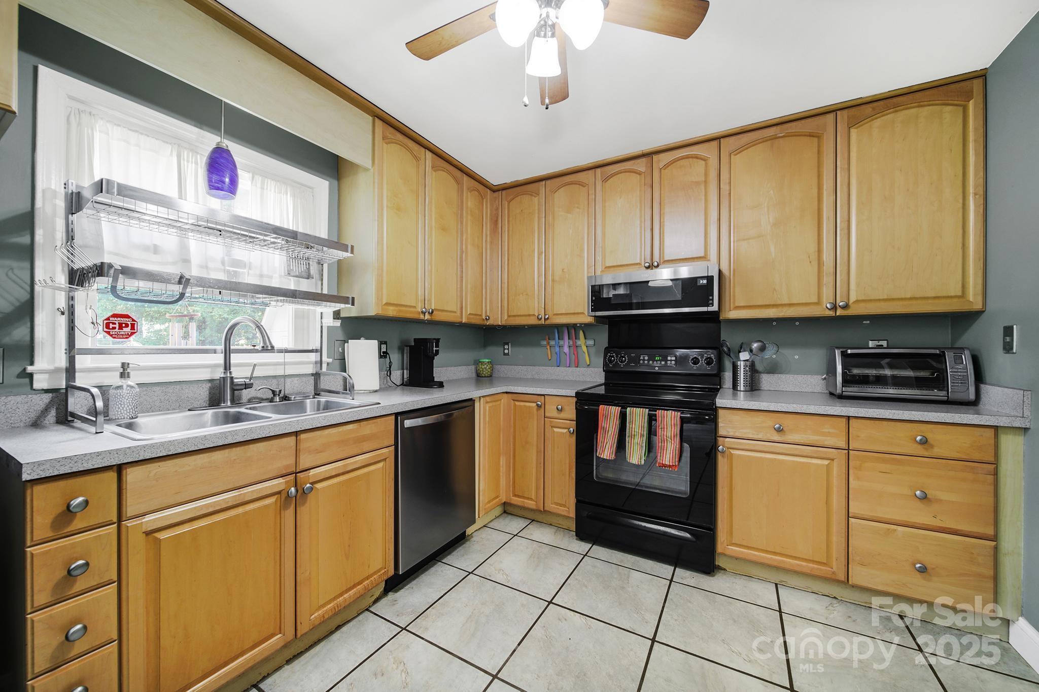 7009 Rockledge Drive