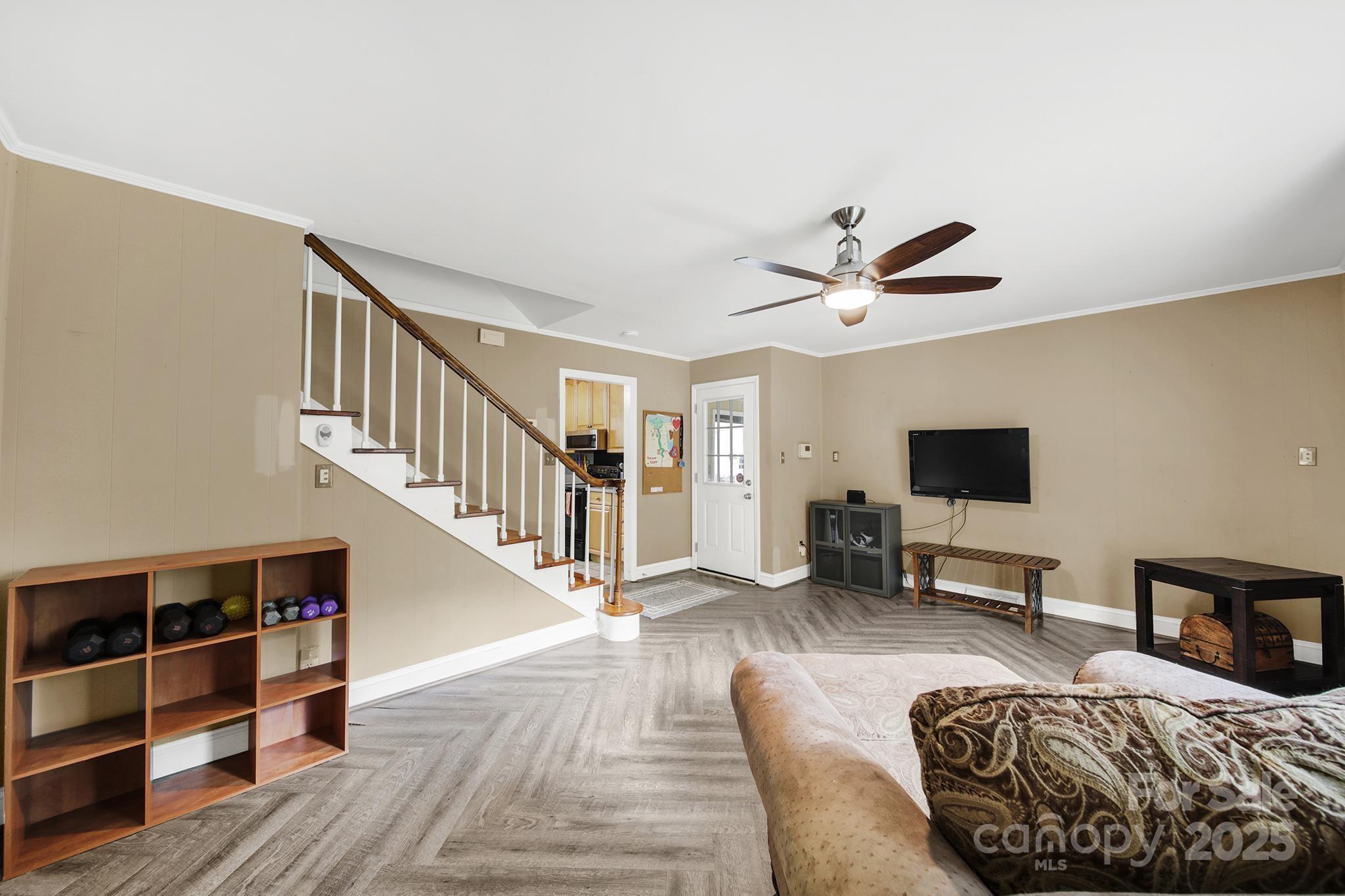 7009 Rockledge Drive