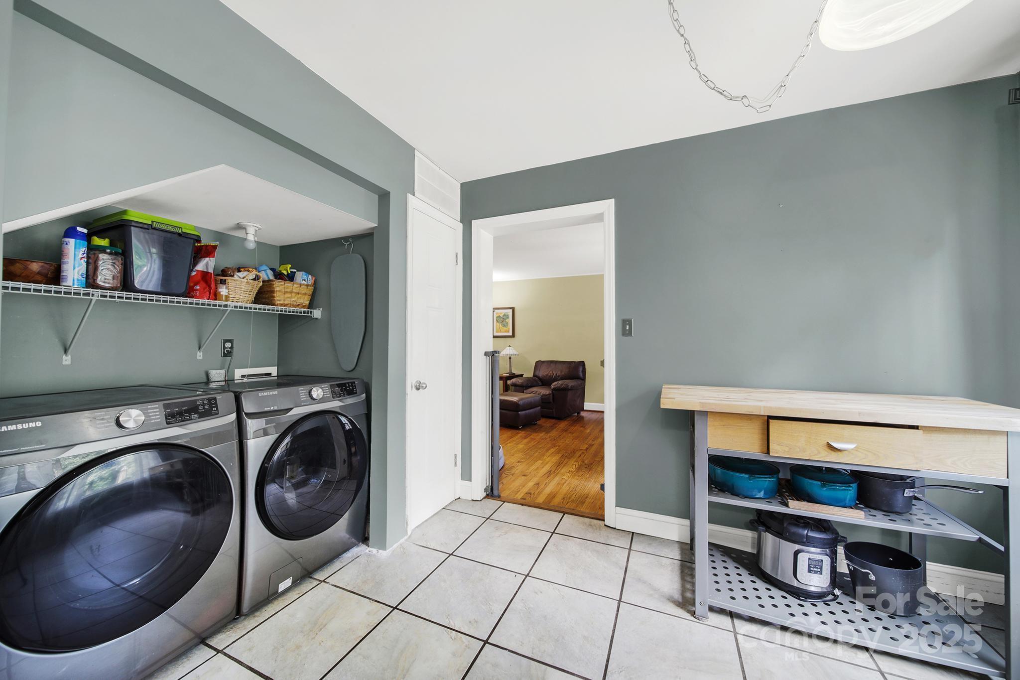 7009 Rockledge Drive