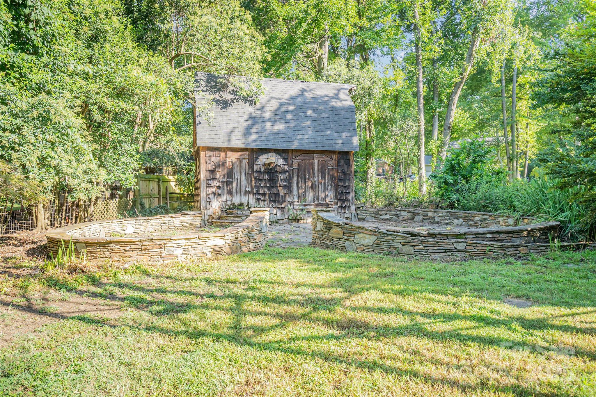 5811 Doncaster Drive