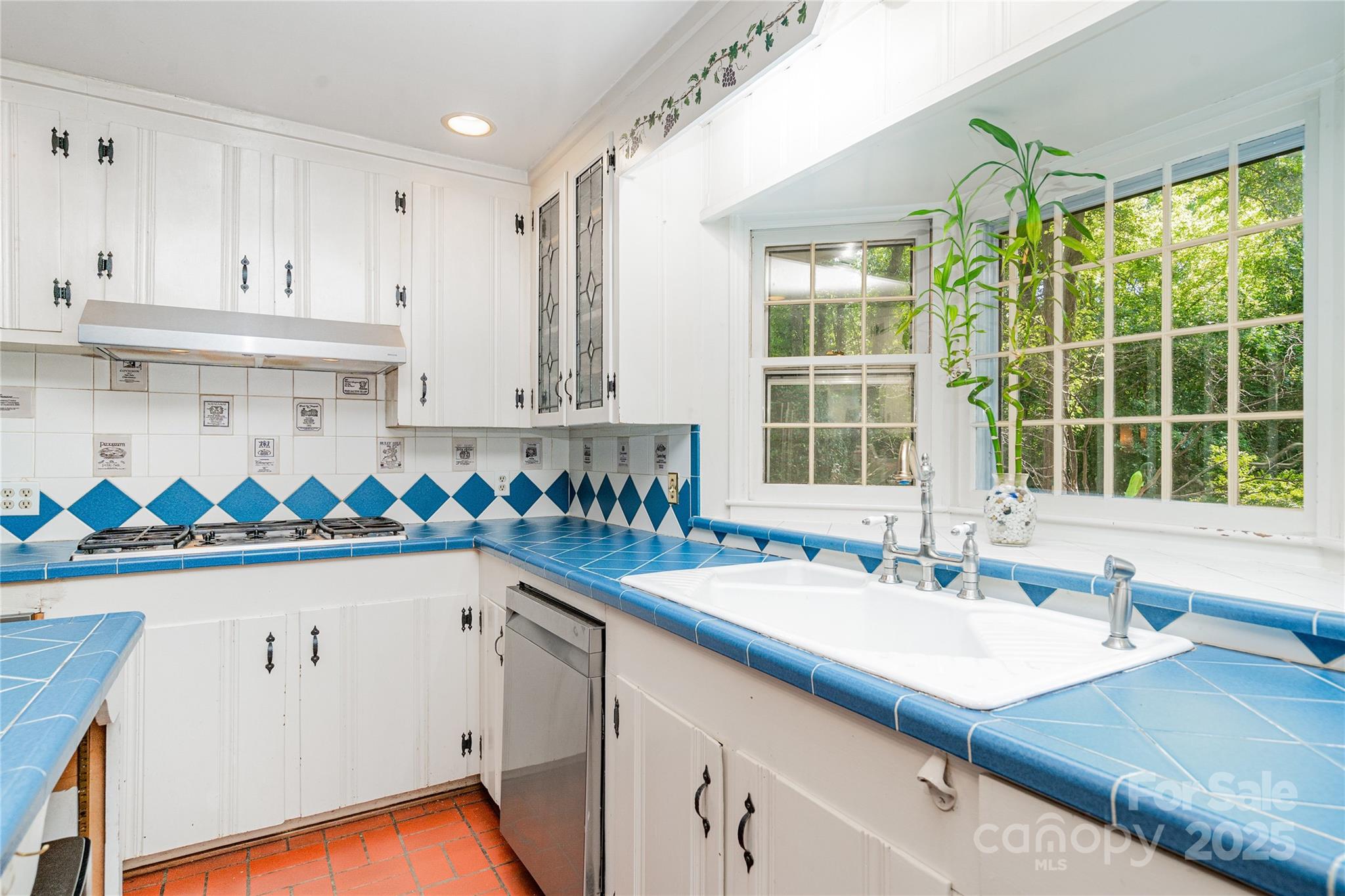 5811 Doncaster Drive