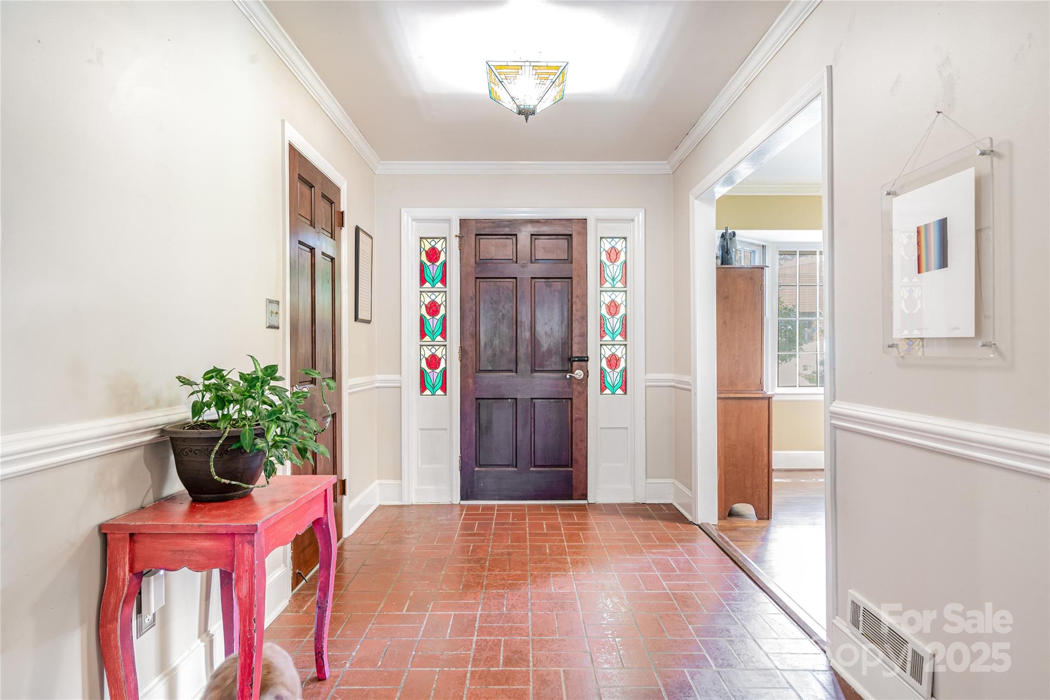 5811 Doncaster Drive