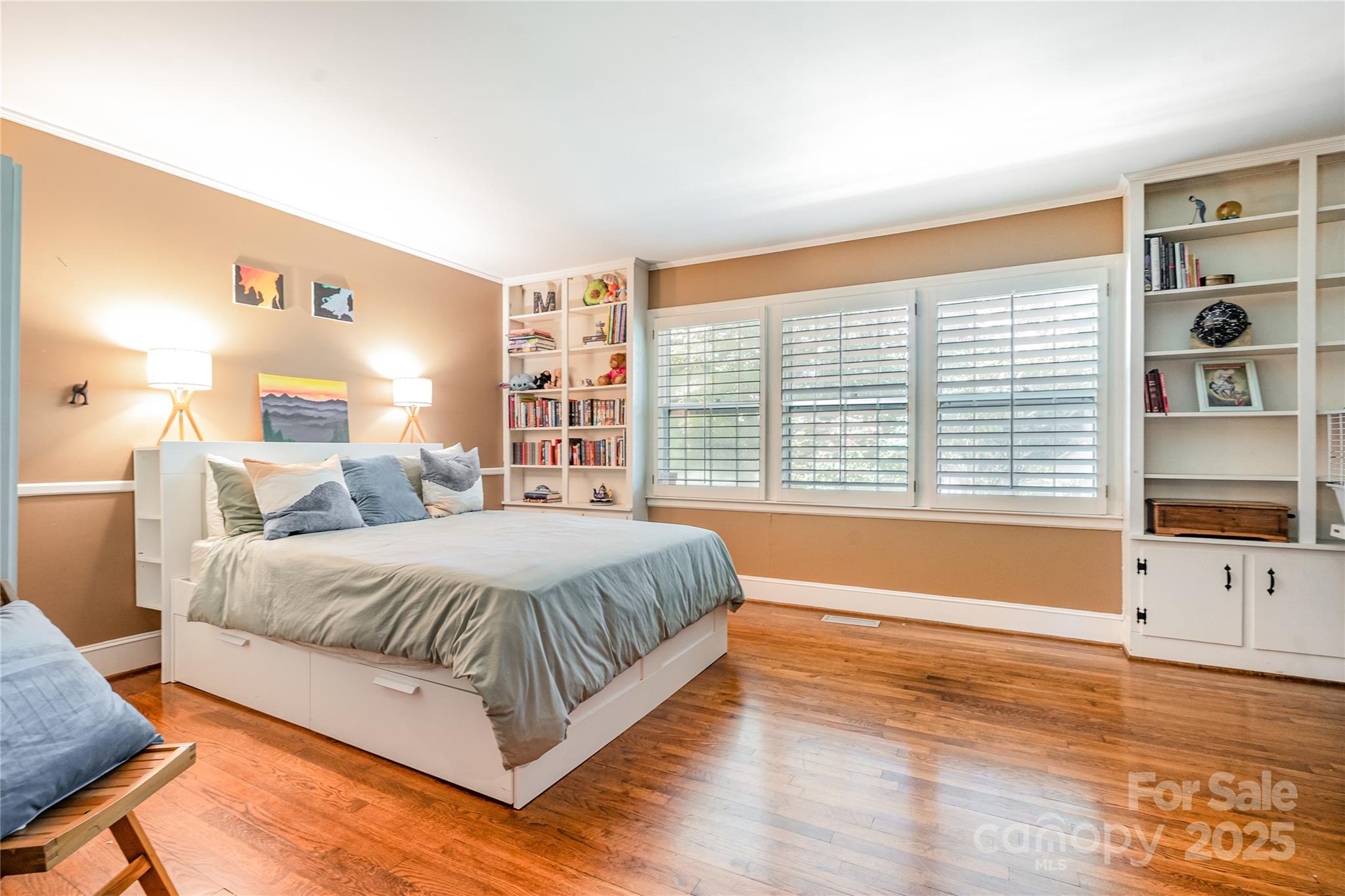 5811 Doncaster Drive