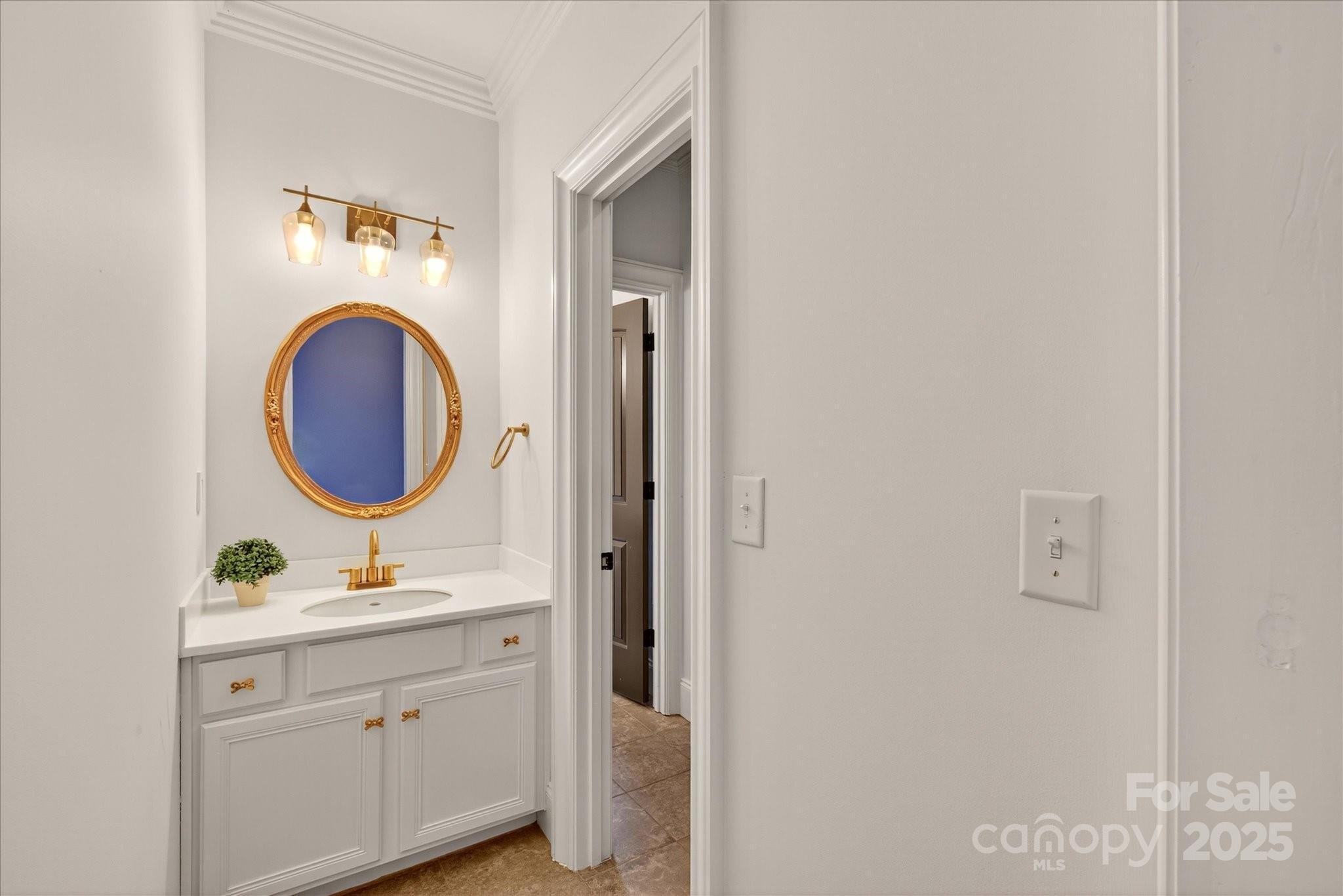 1221 Hadley Park Lane