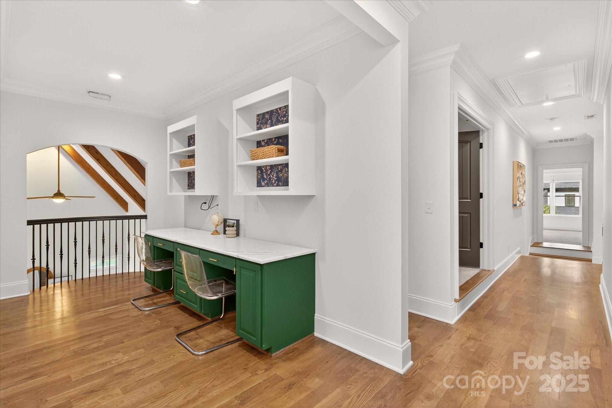 1221 Hadley Park Lane