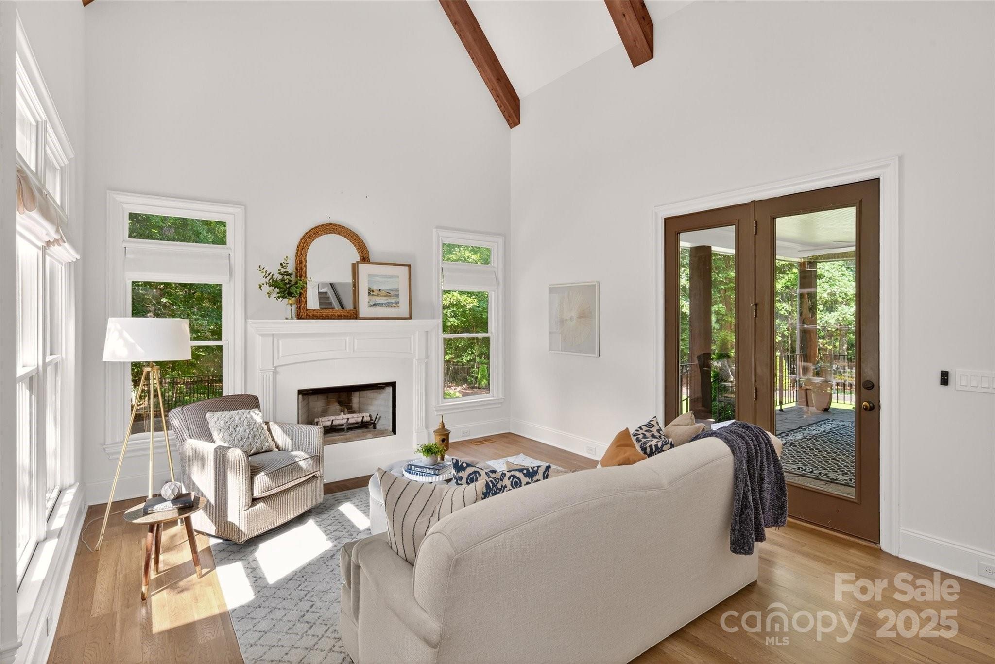 1221 Hadley Park Lane