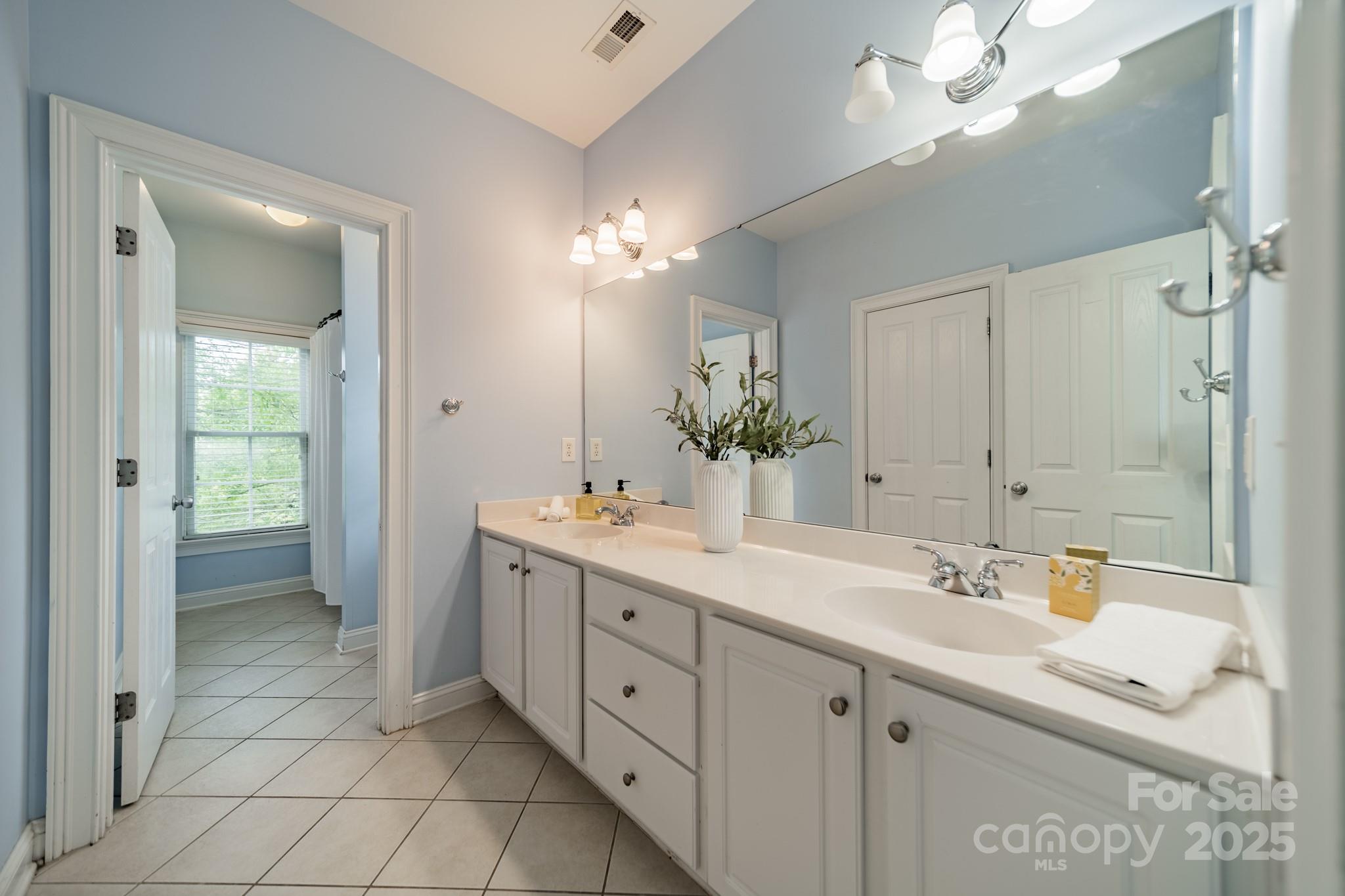 720 Shady Grove Crossing