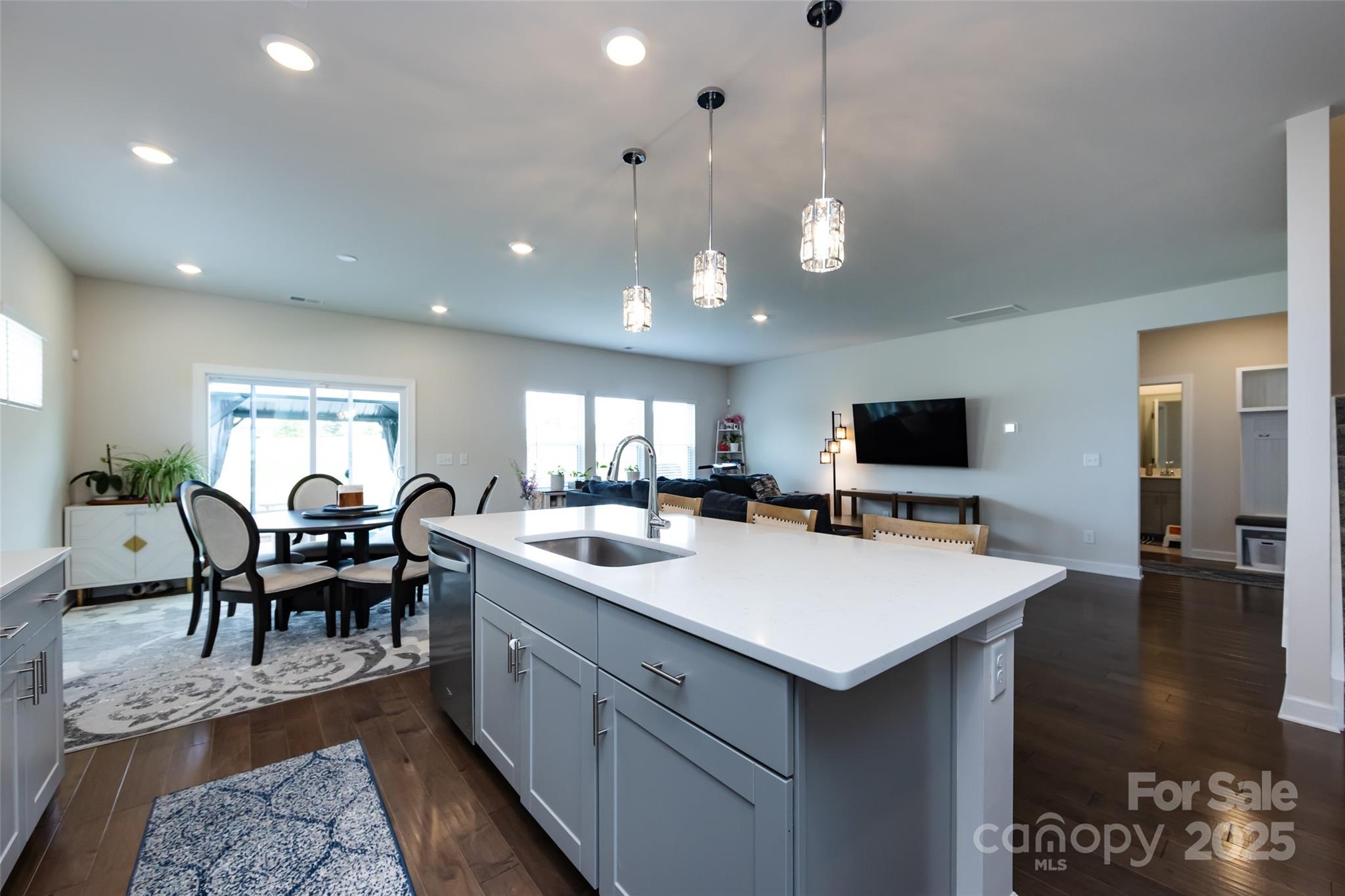 3409 Peach Cobbler Street