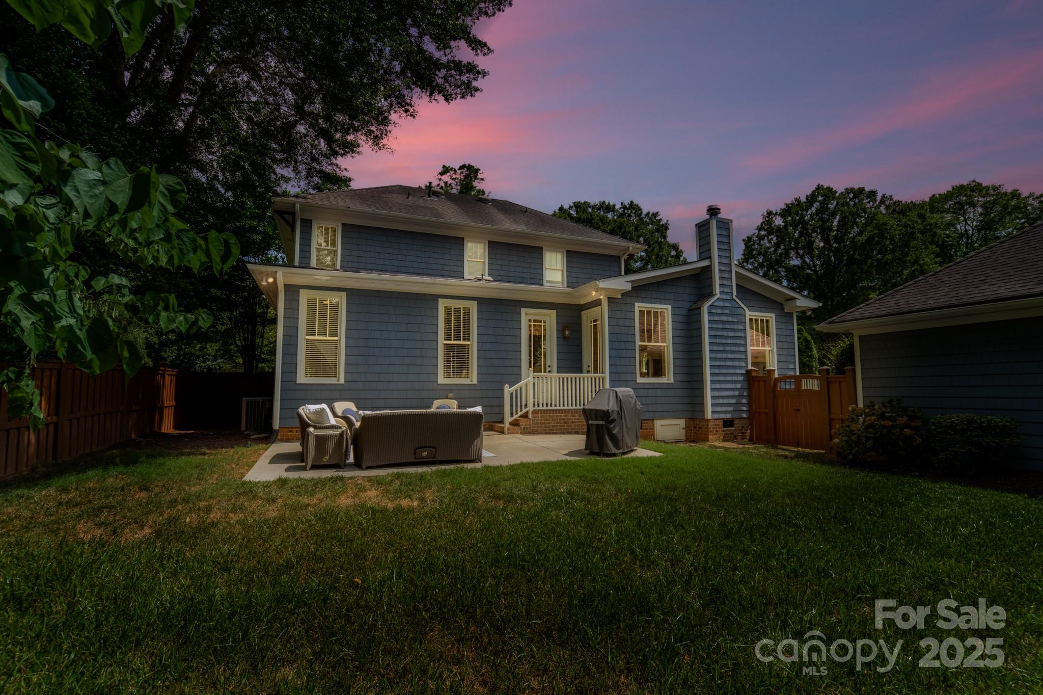 301 N Canterbury Road