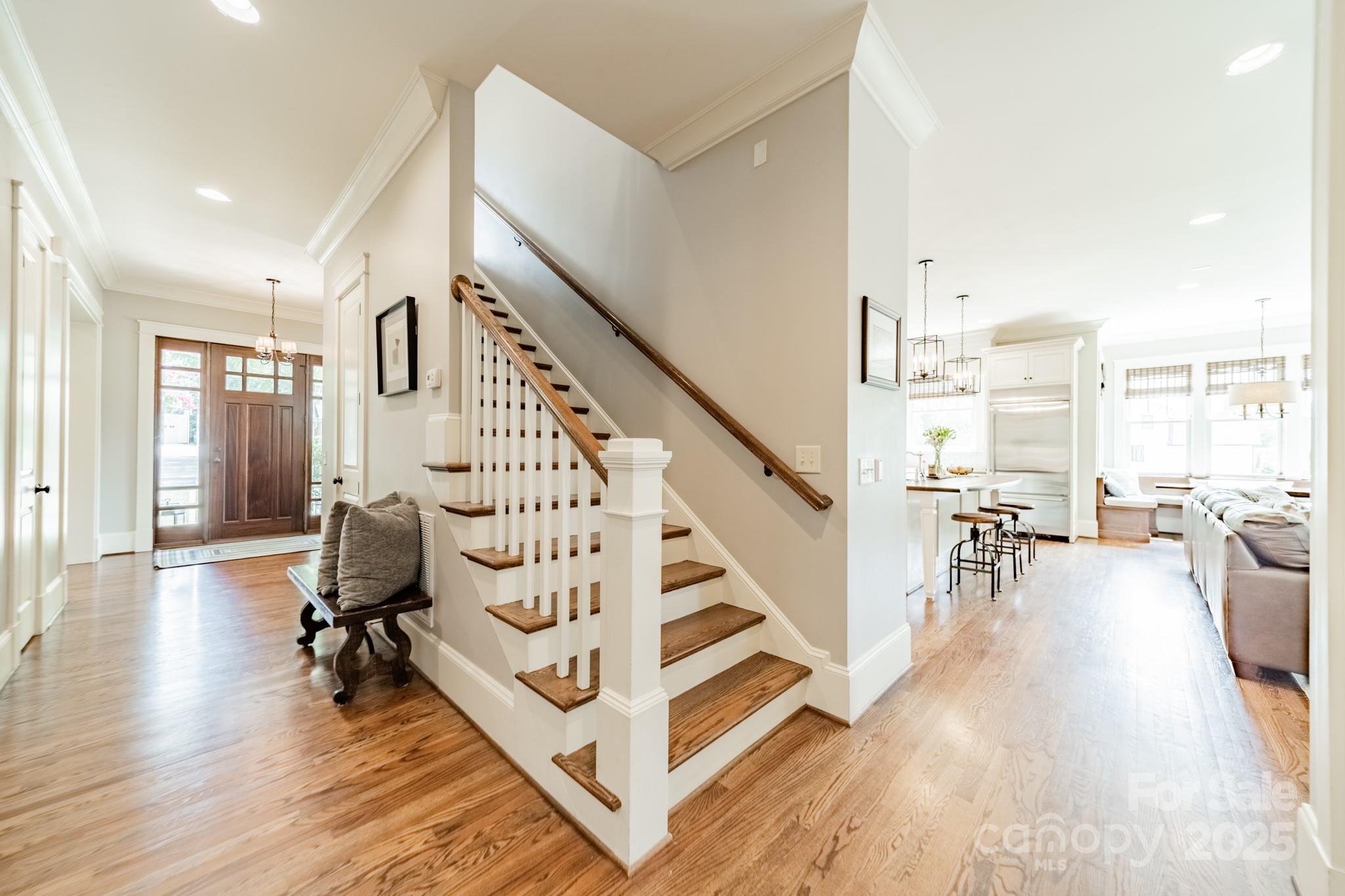 301 N Canterbury Road