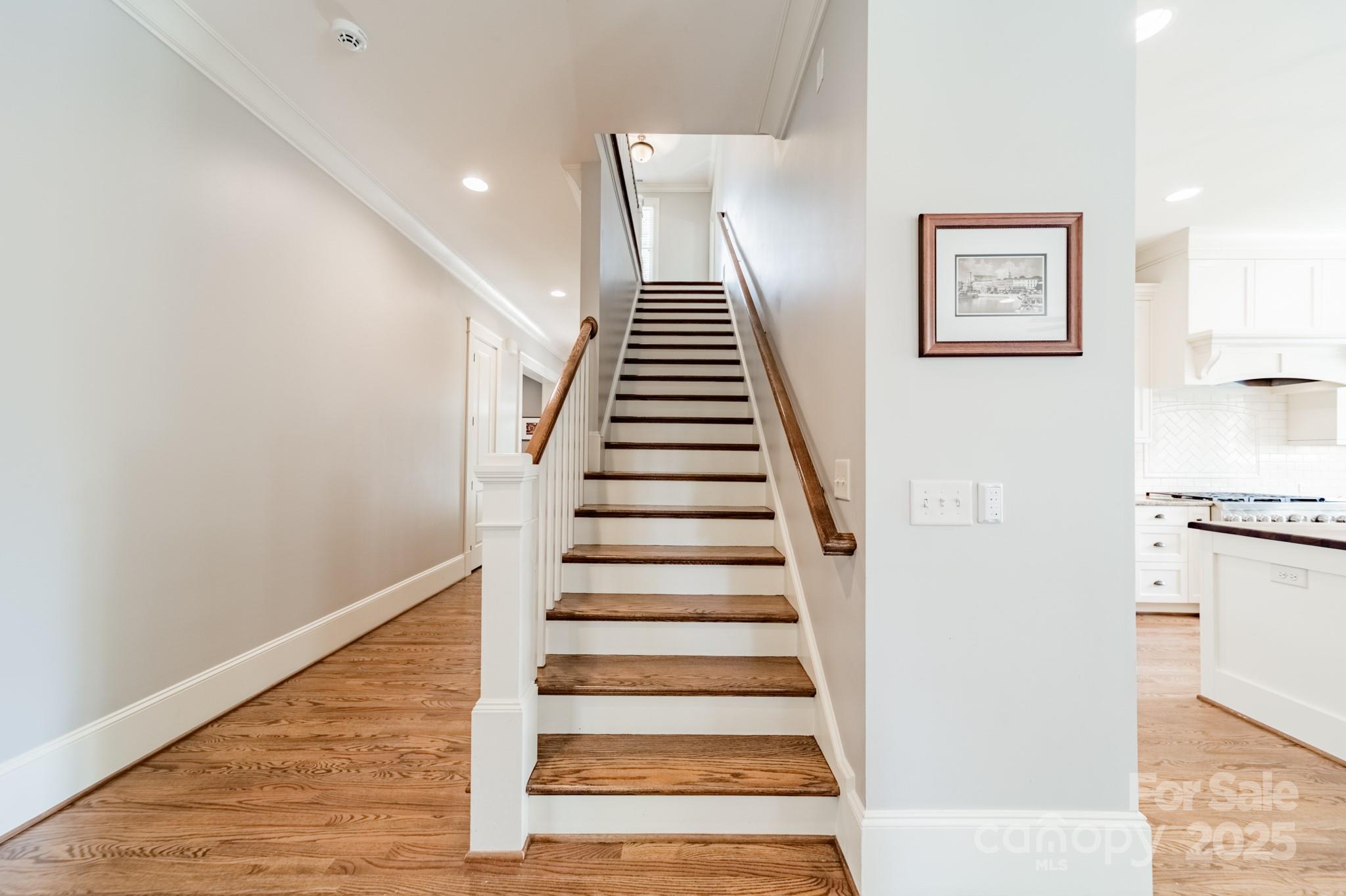 301 N Canterbury Road