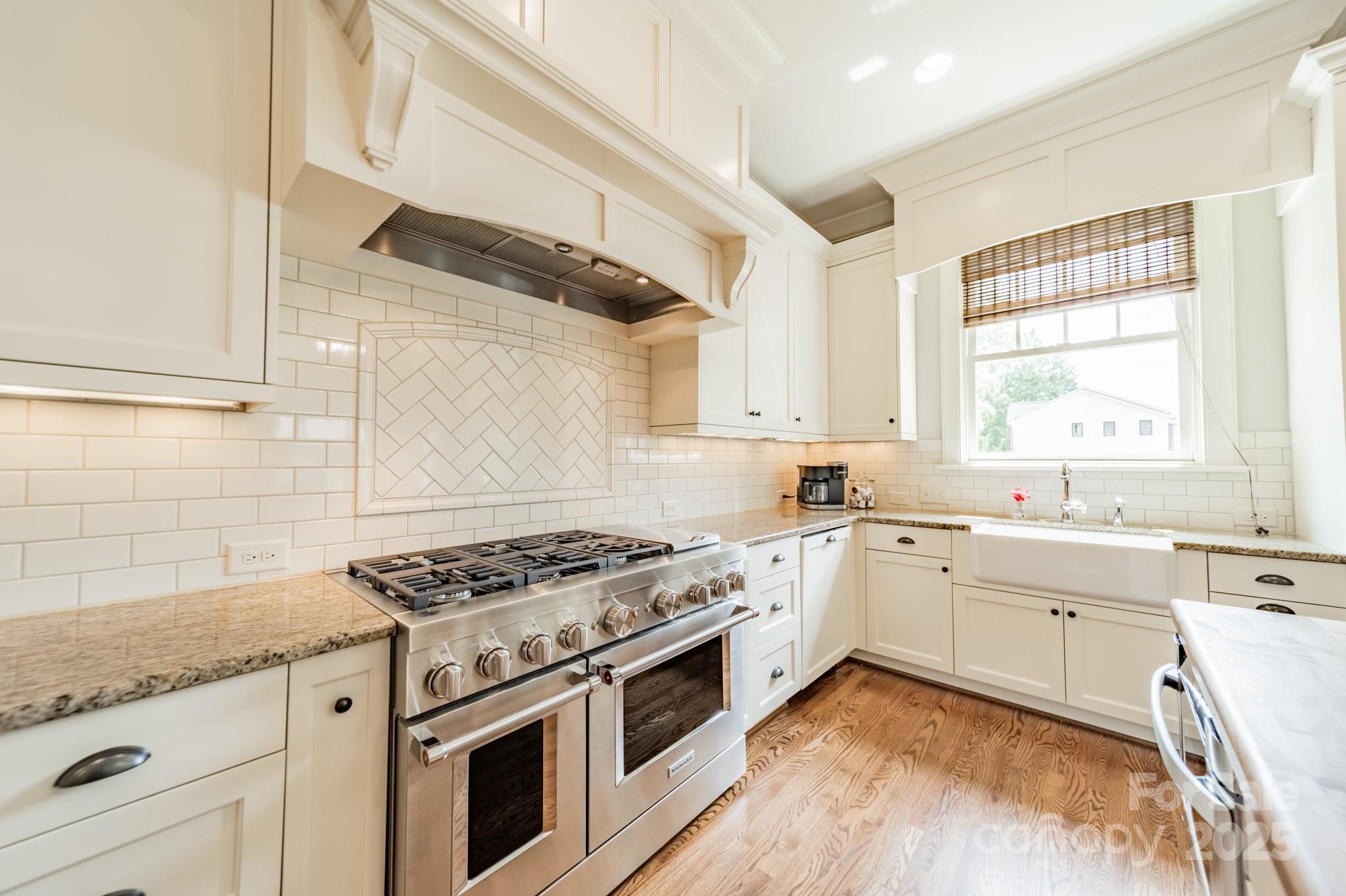 301 N Canterbury Road