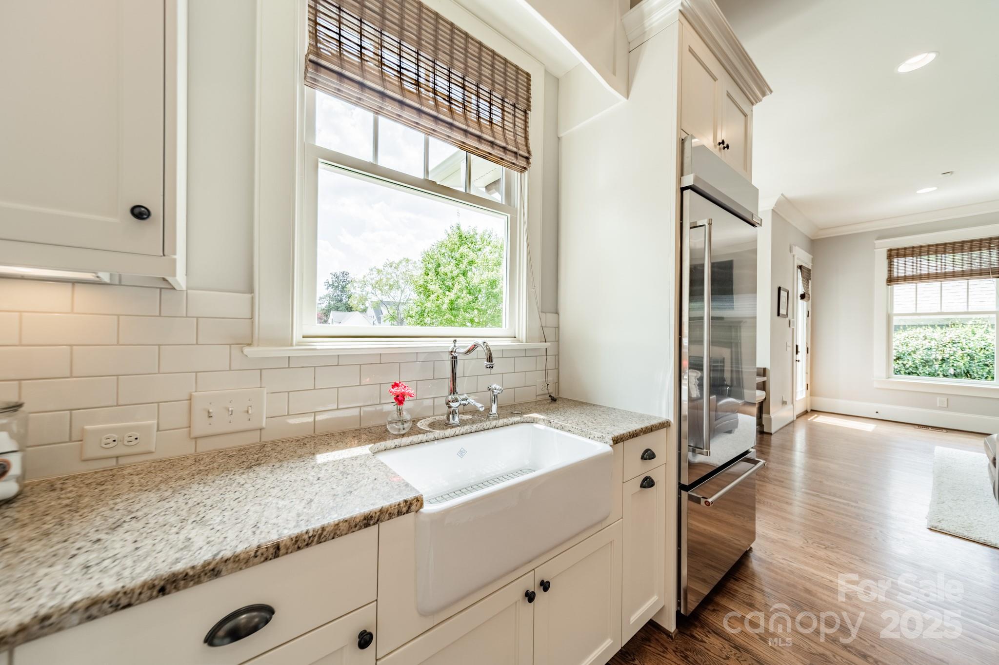 301 N Canterbury Road