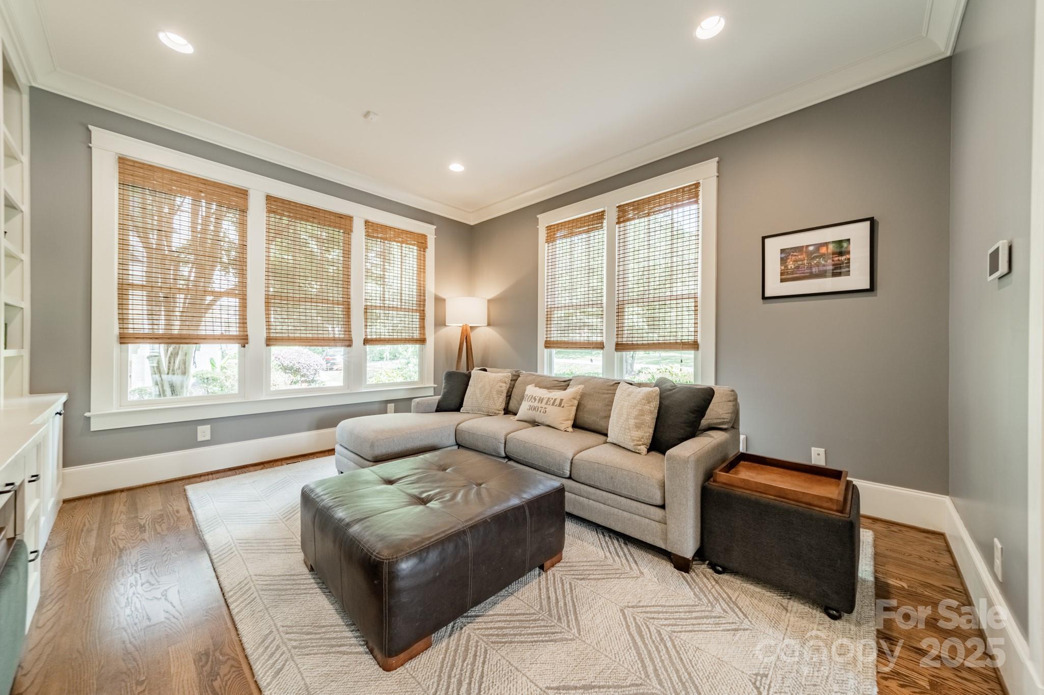 301 N Canterbury Road