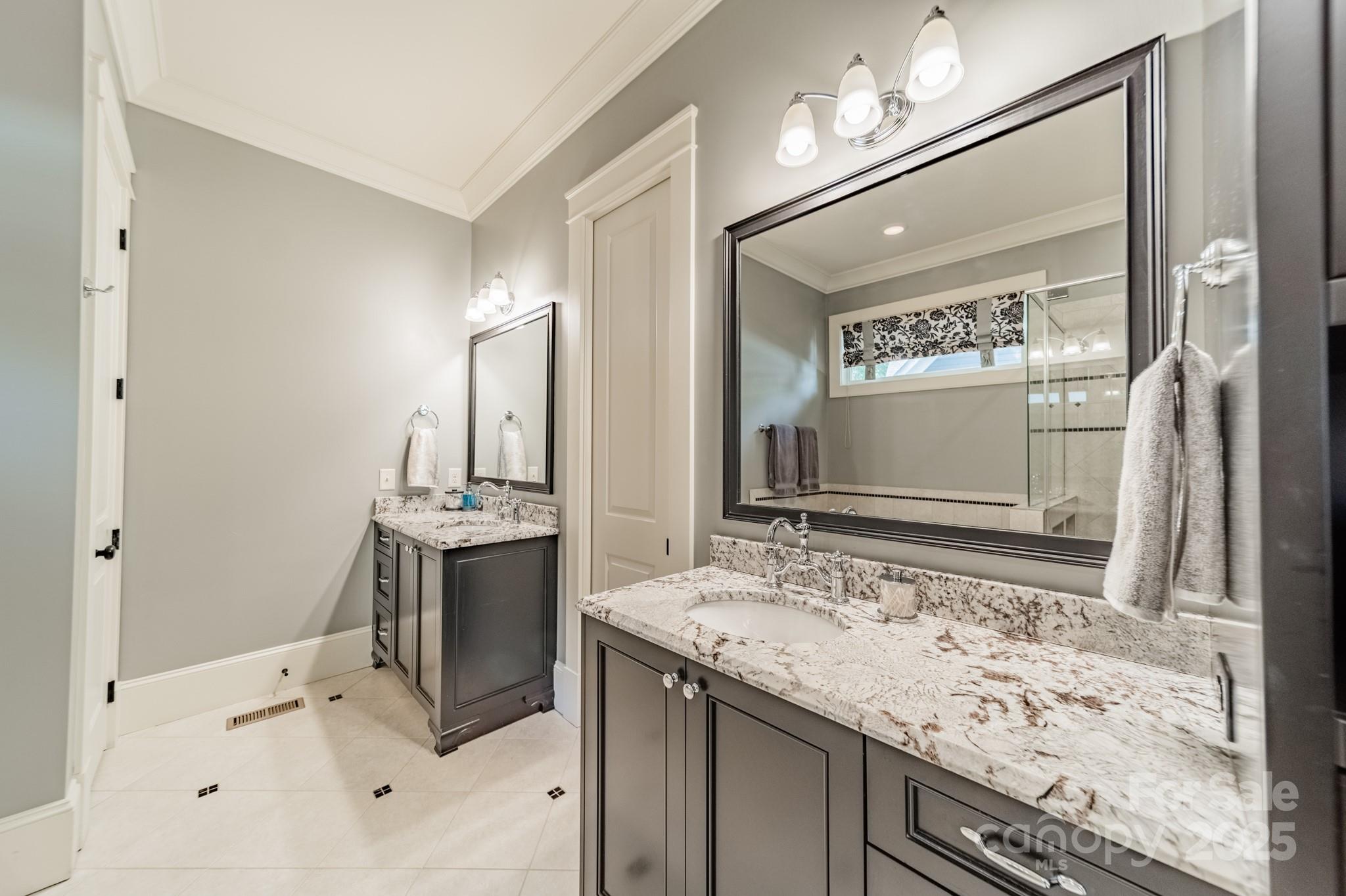 301 N Canterbury Road