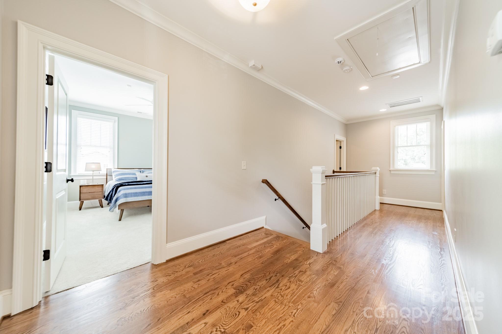 301 N Canterbury Road