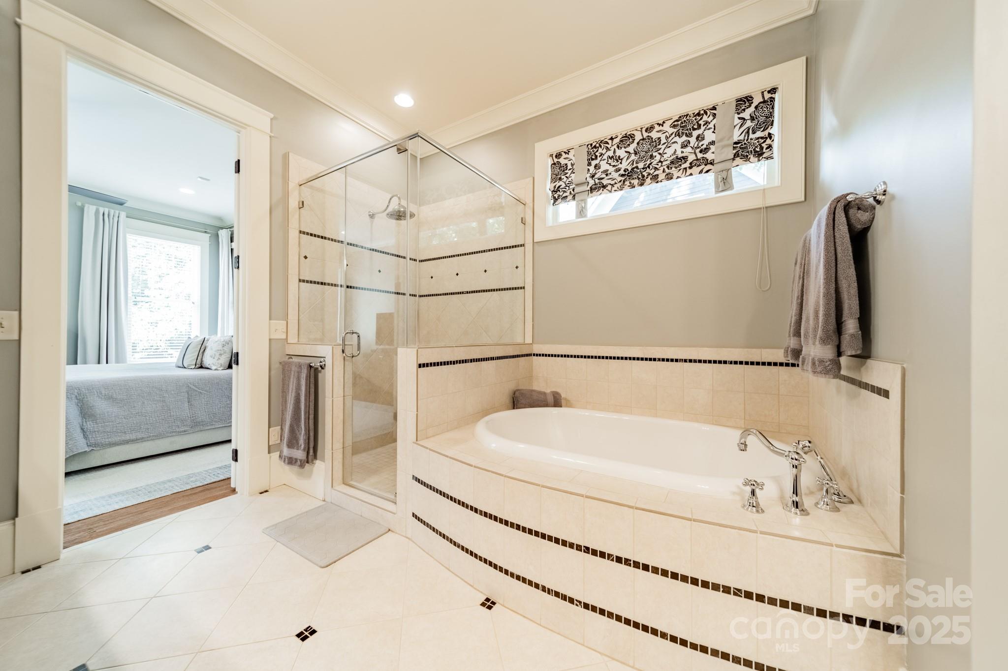 301 N Canterbury Road