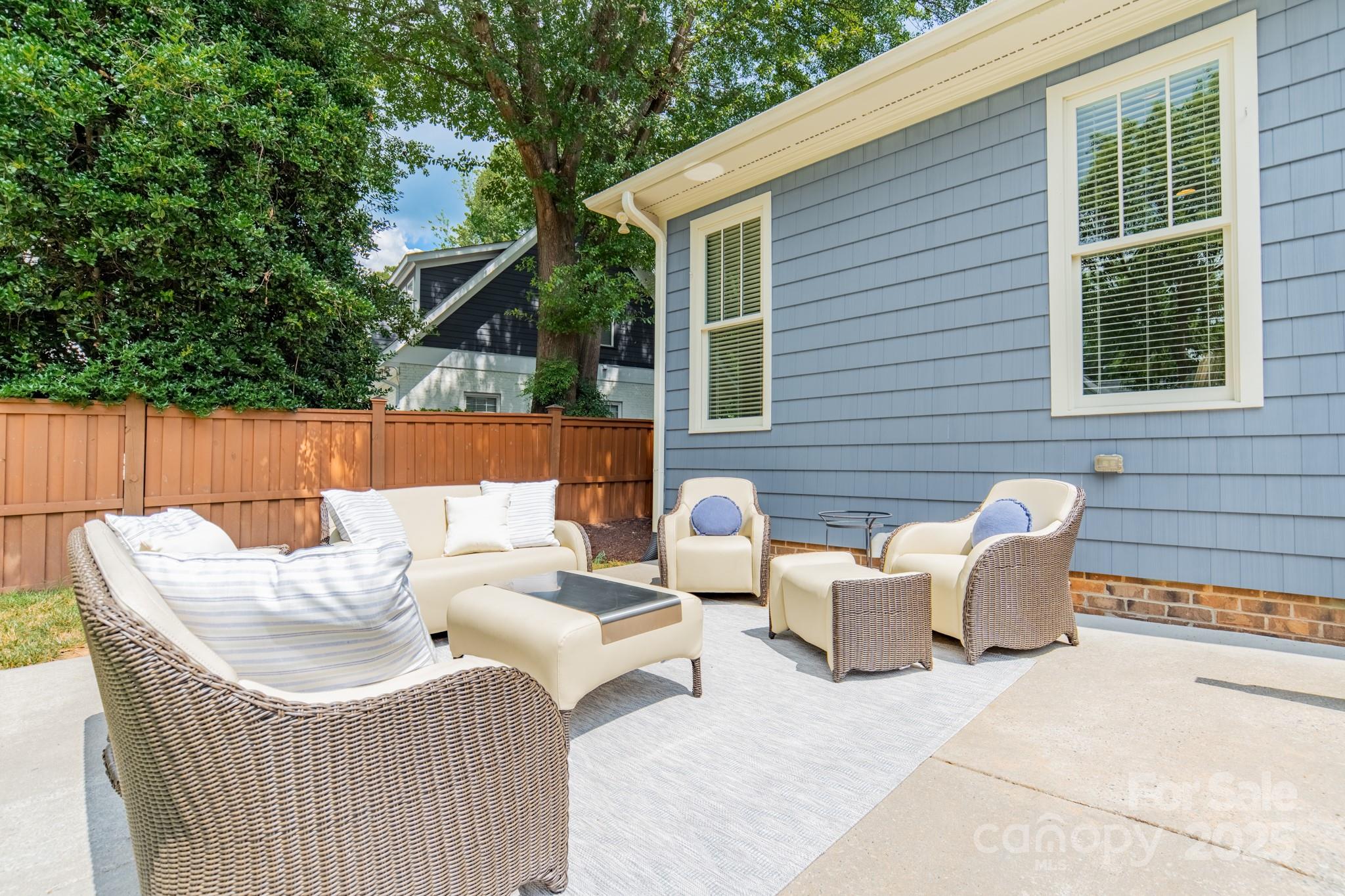 301 N Canterbury Road