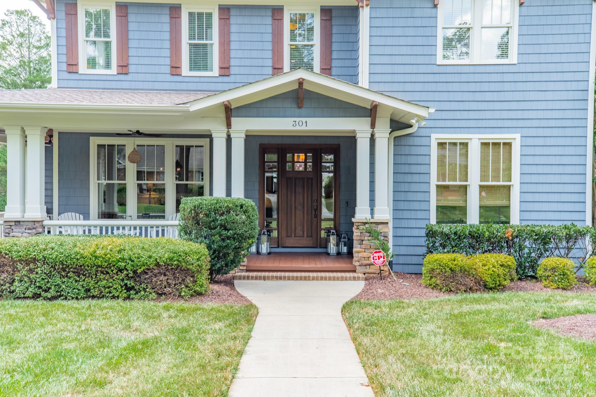 301 N Canterbury Road