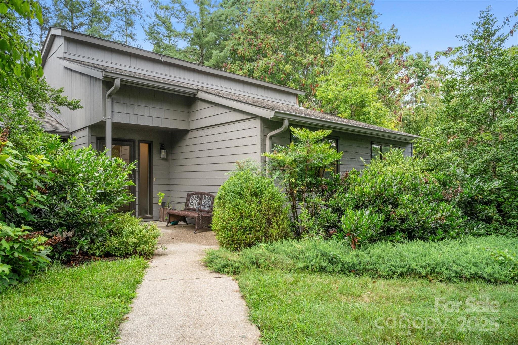 470 Crowfields Drive Unit: 6