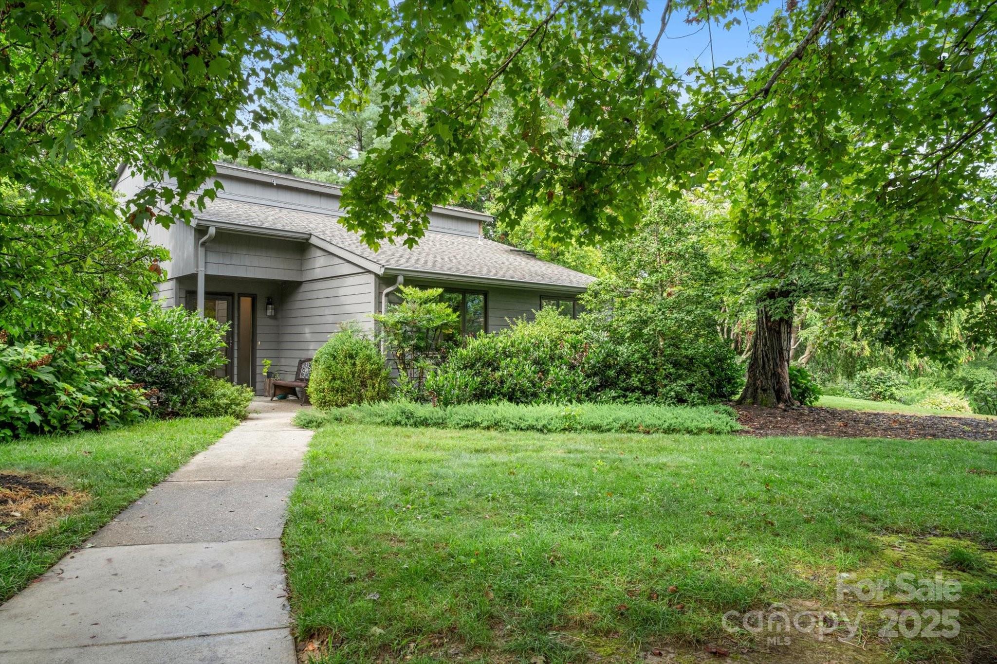 470 Crowfields Drive Unit: 6