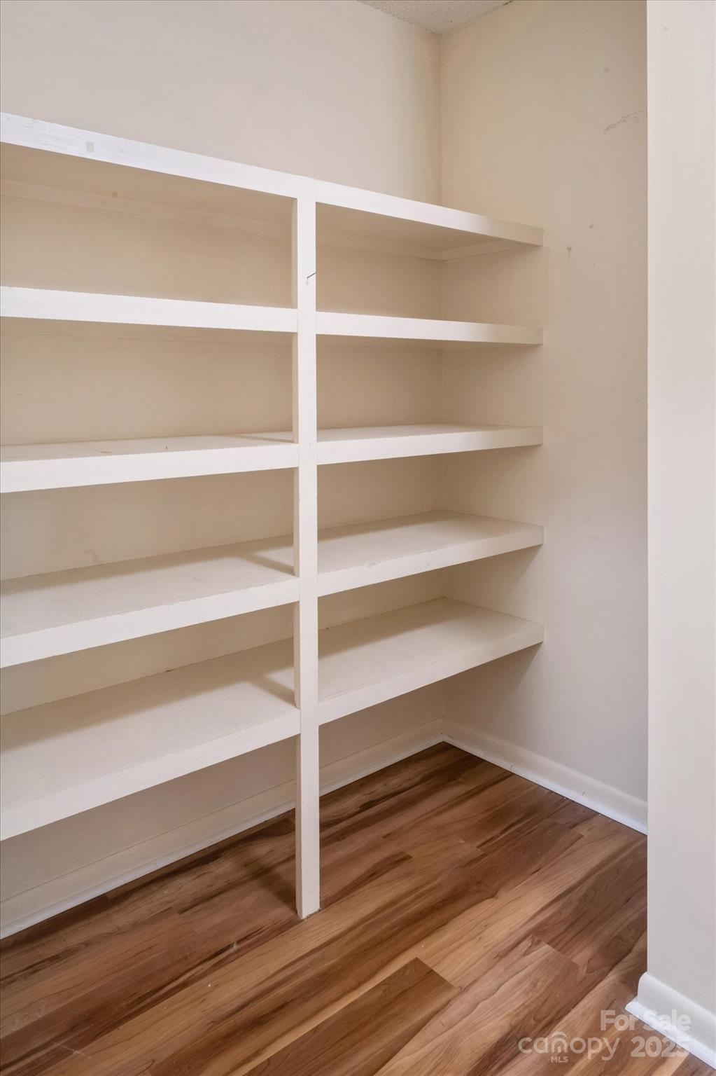 470 Crowfields Drive Unit: 6