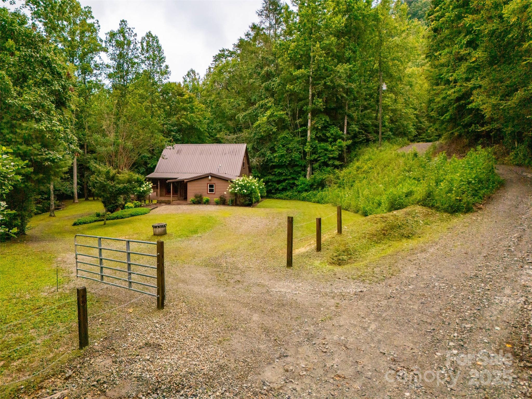 3443 Valley Drive