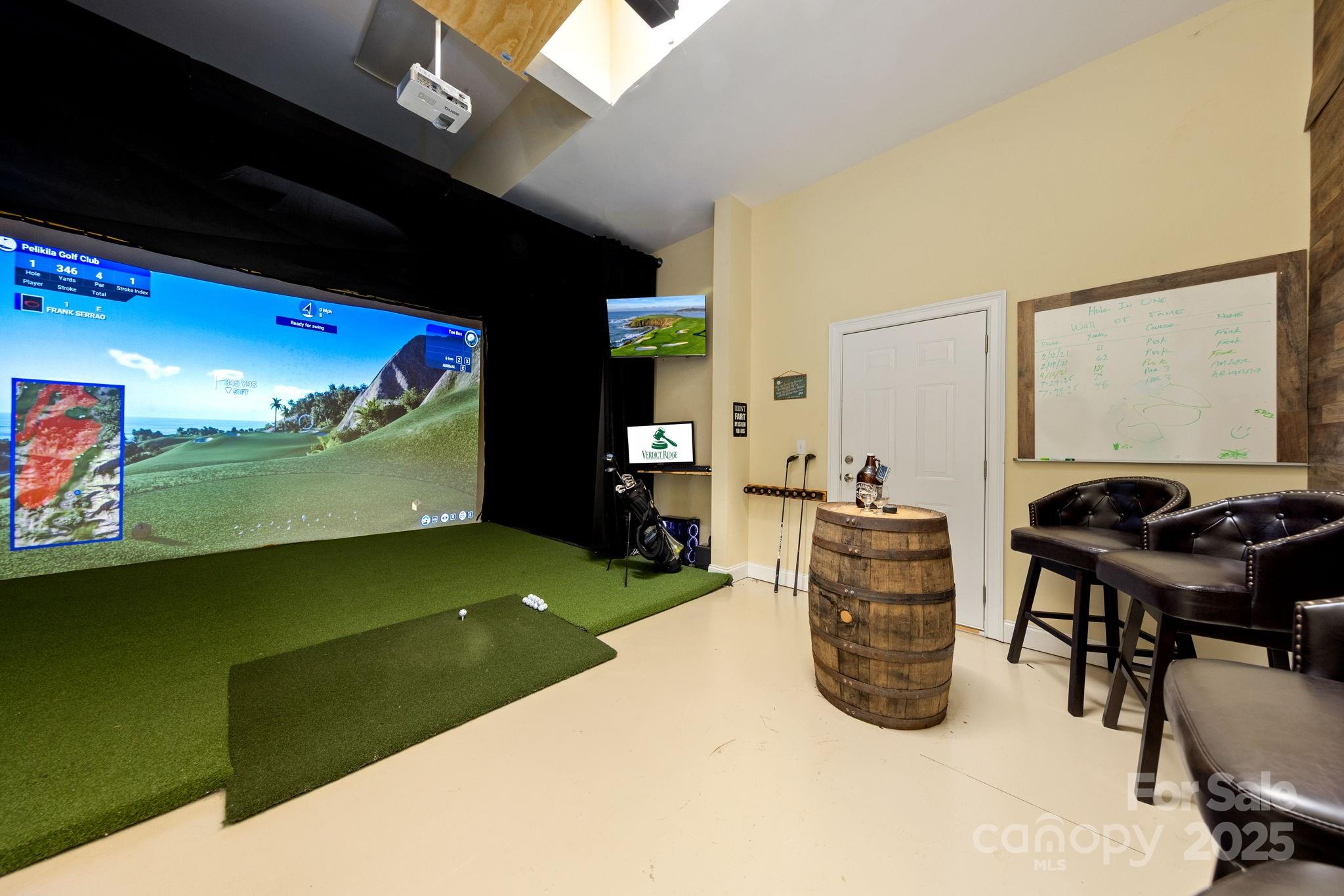 1487 Winged Foot Drive