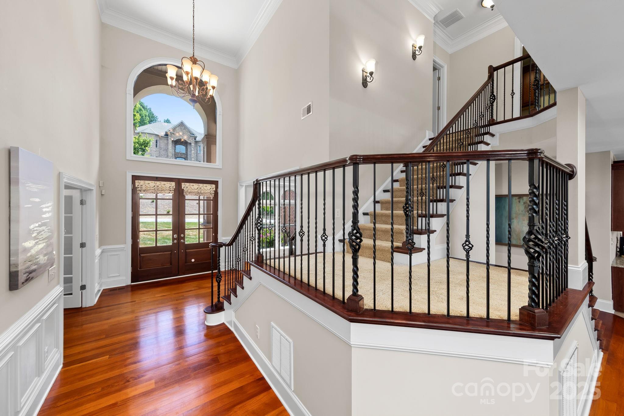 1487 Winged Foot Drive