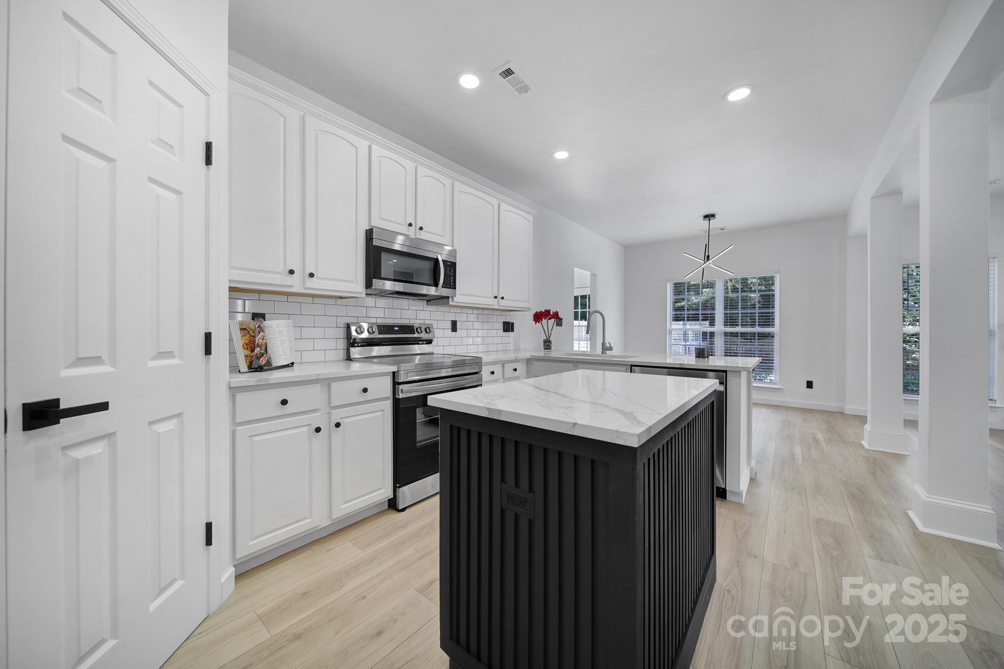 13425 Meadowmere Road