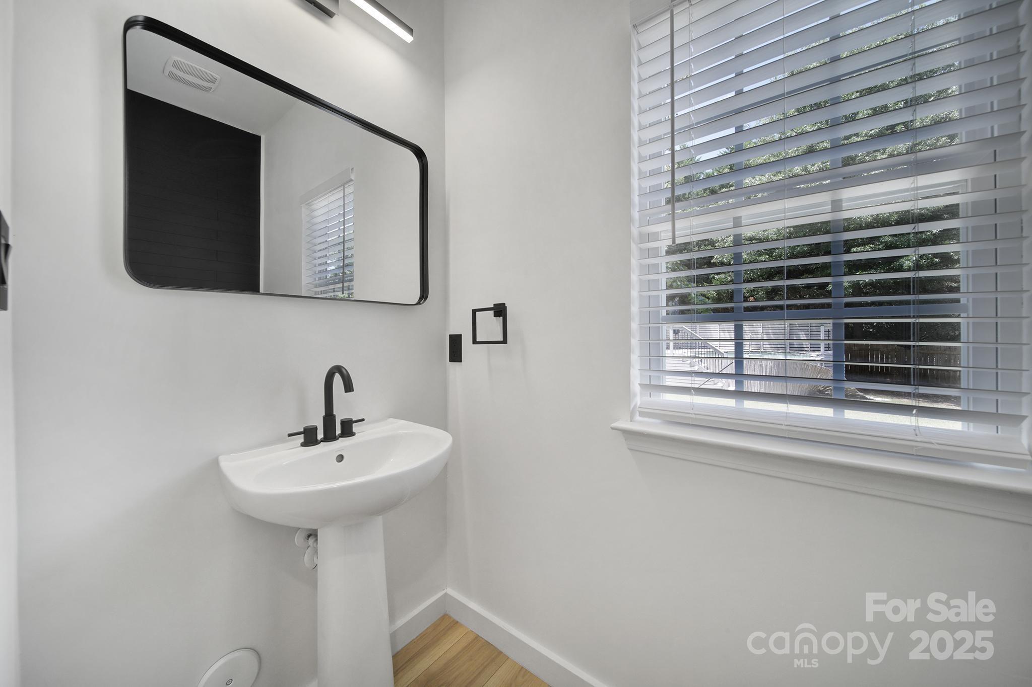 13425 Meadowmere Road