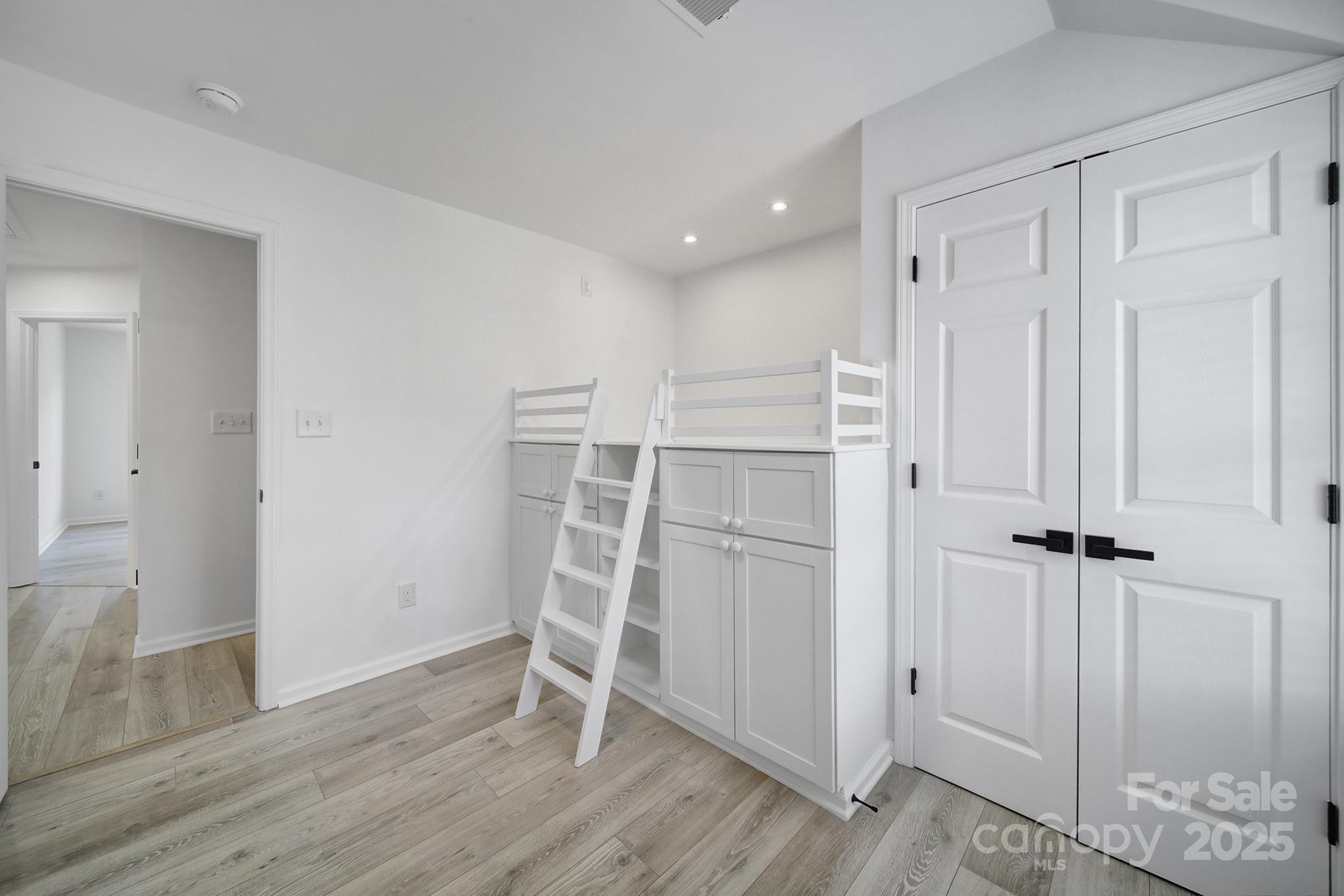 13425 Meadowmere Road