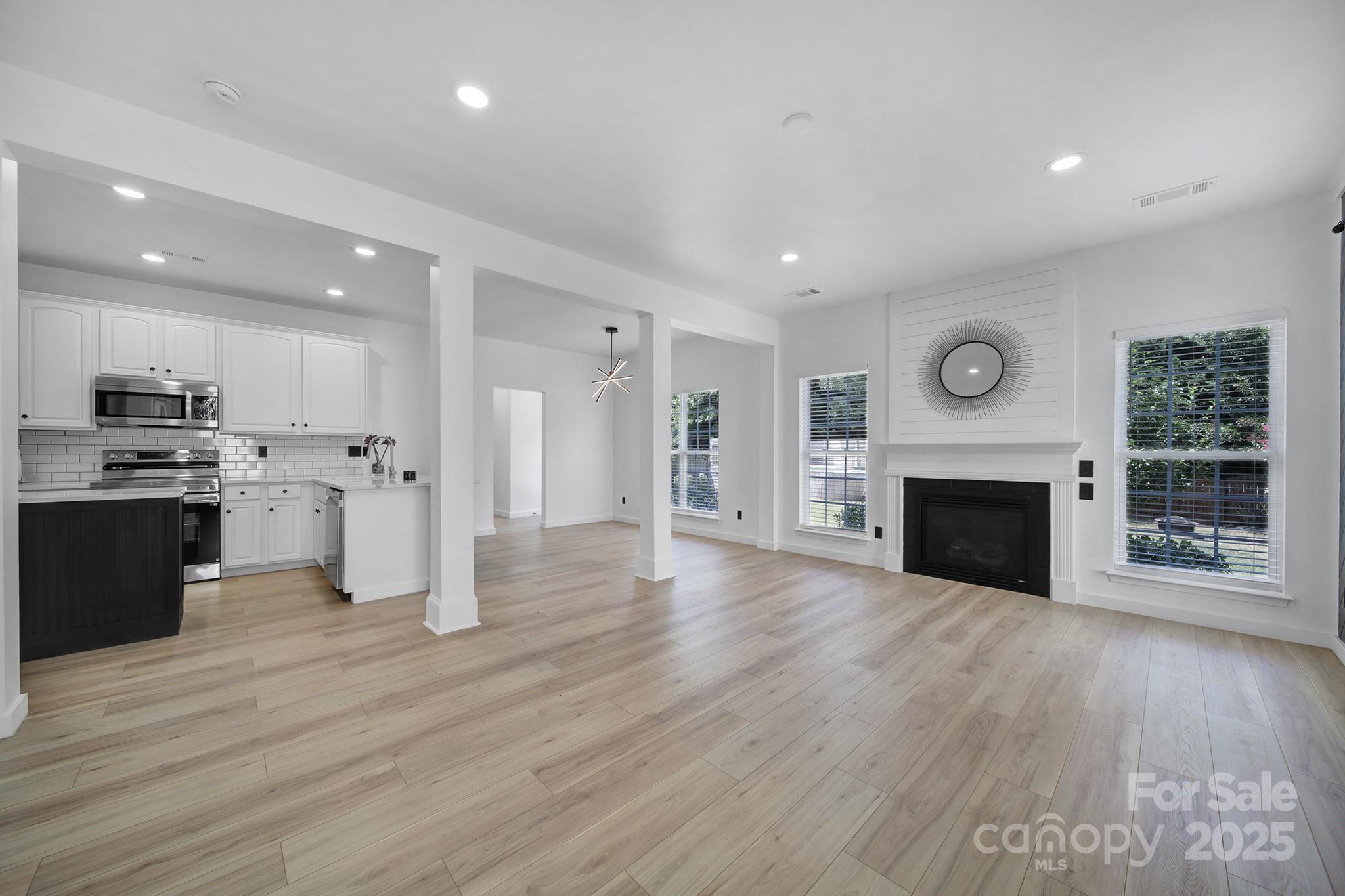 13425 Meadowmere Road