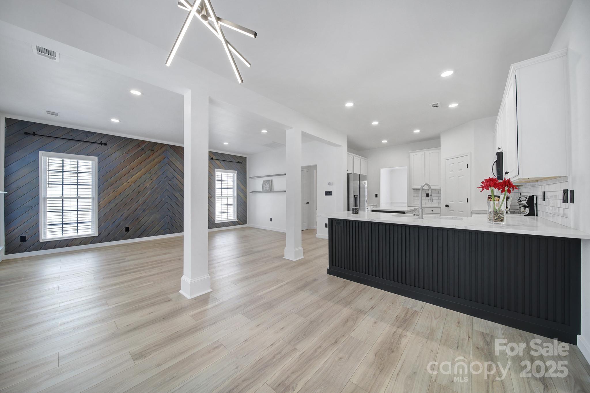 13425 Meadowmere Road