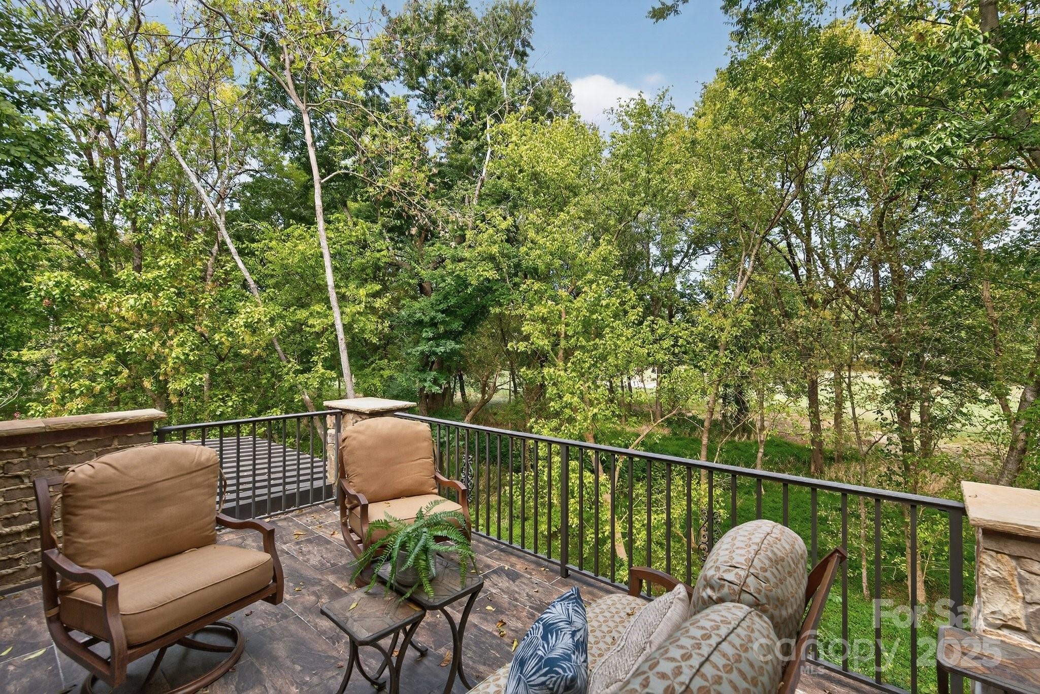 207 Belle Meade Court