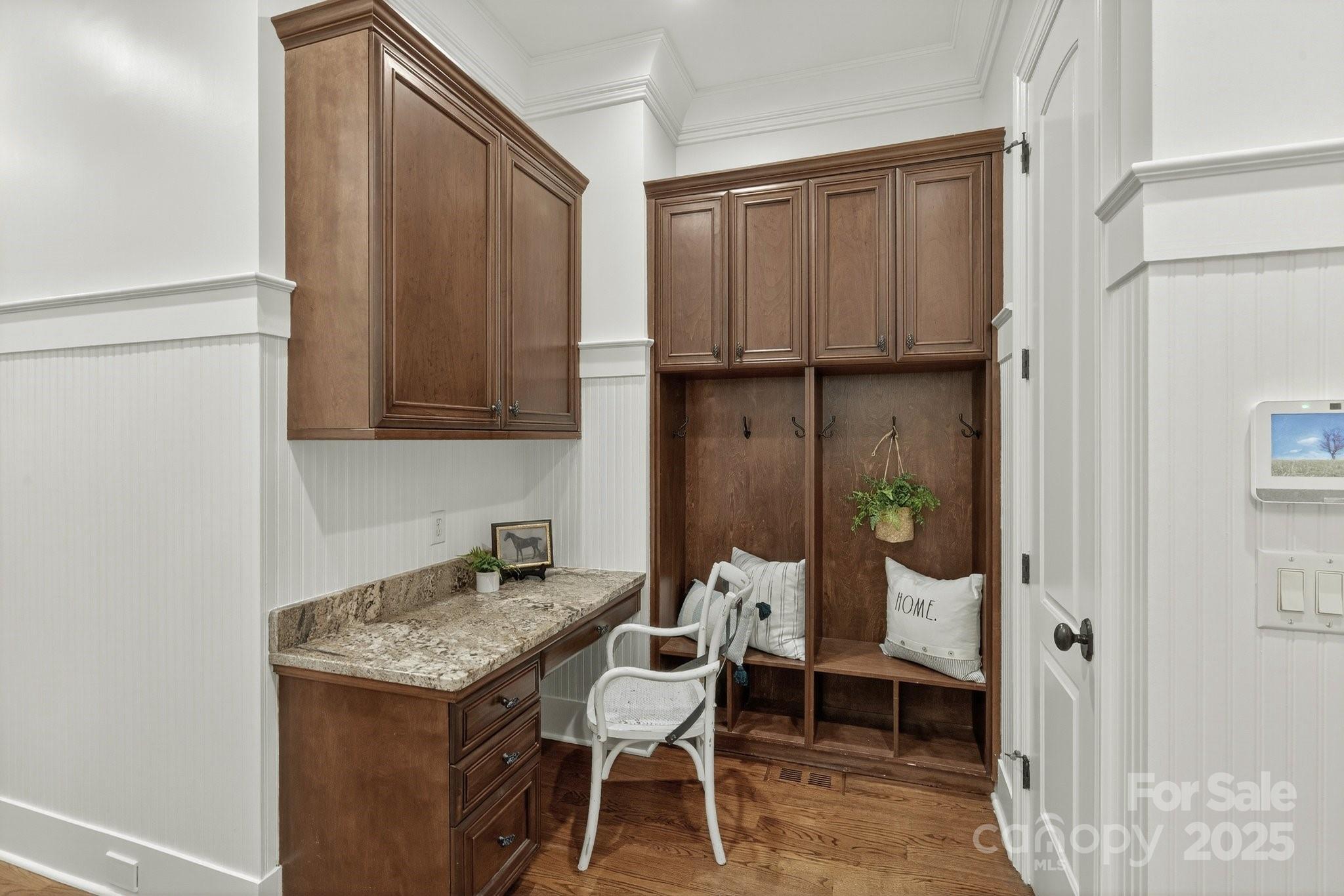 207 Belle Meade Court