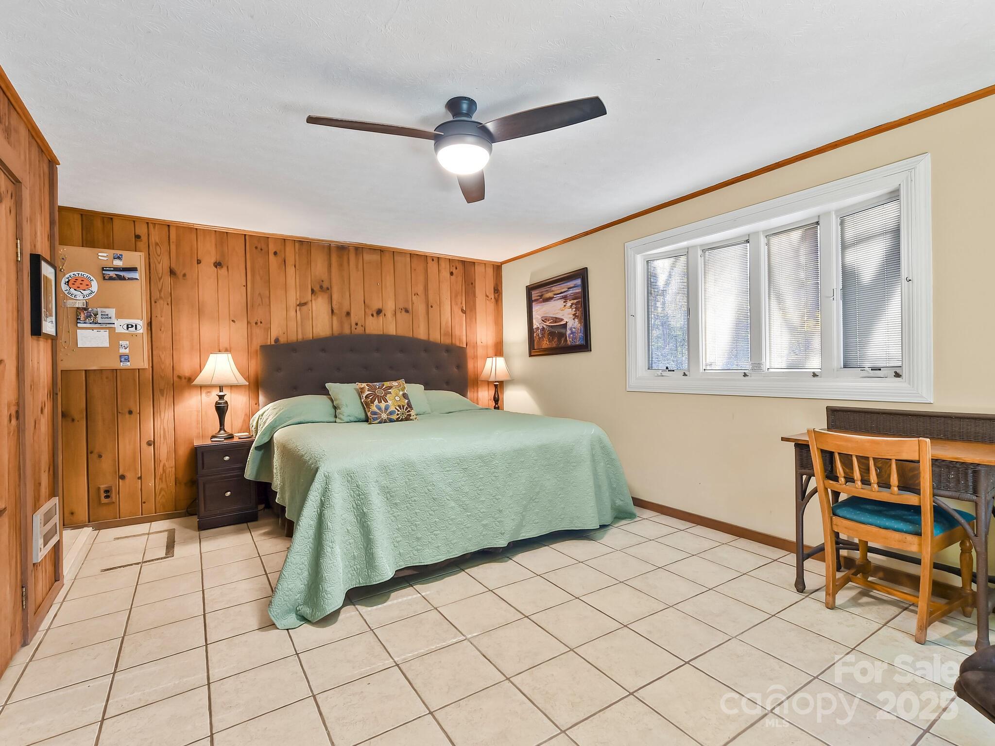 20 Fairview Heights Drive