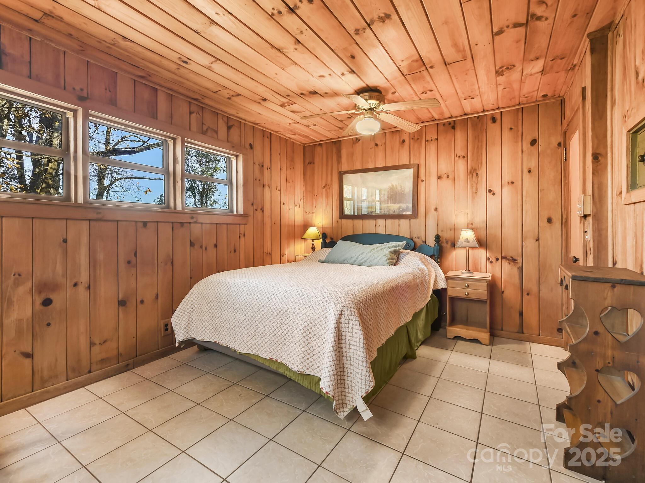 20 Fairview Heights Drive