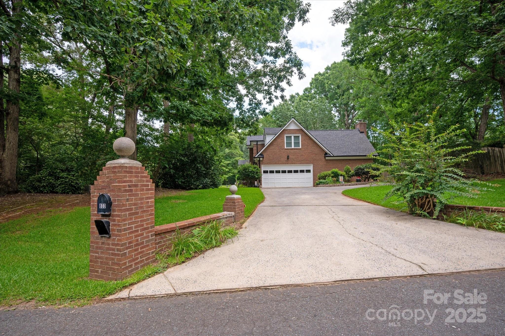 833 Spring Oaks Drive