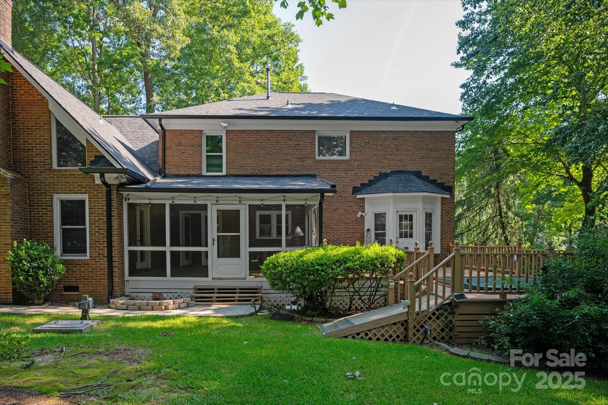 833 Spring Oaks Drive