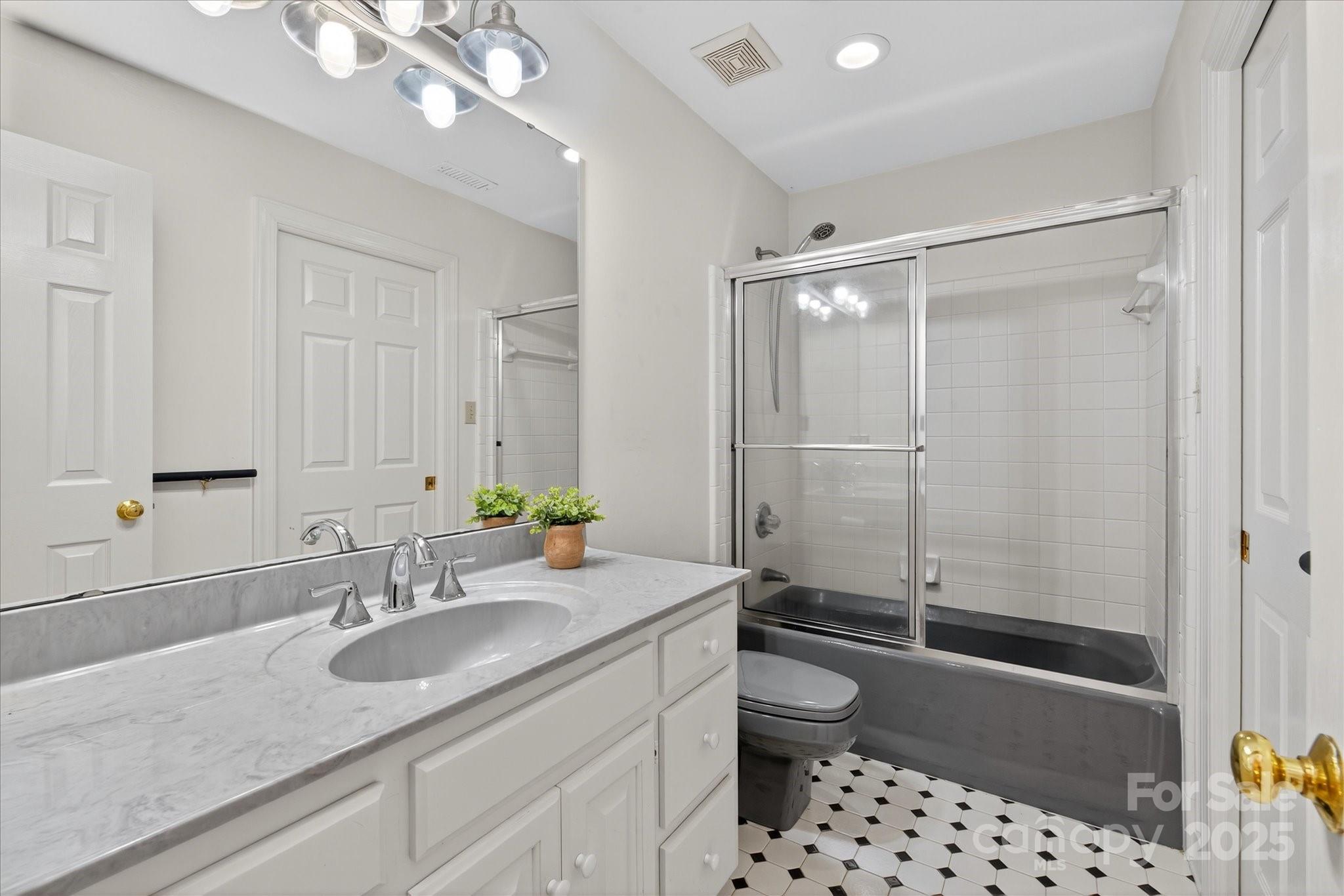 833 Spring Oaks Drive