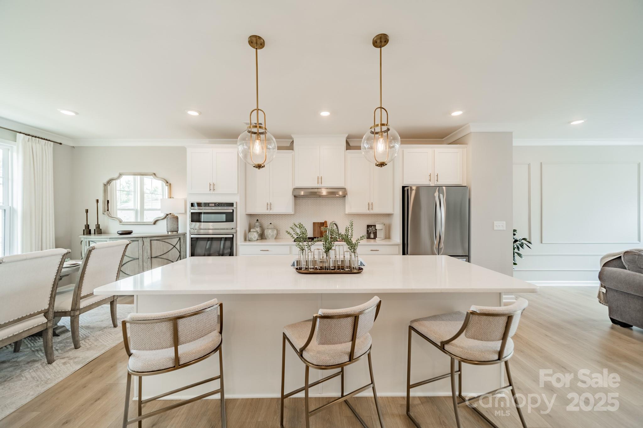 5013 Nestling Spring Street