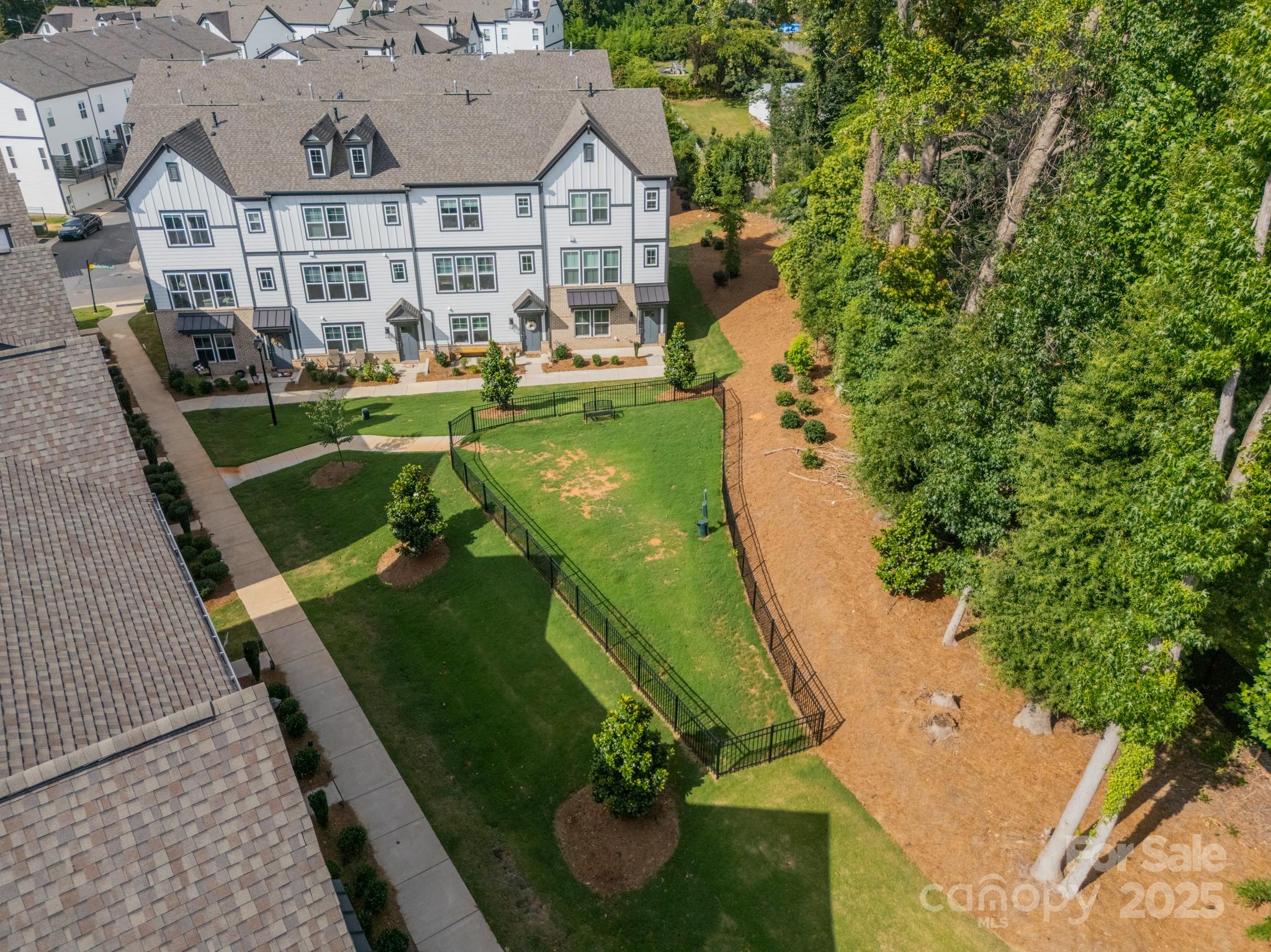 5013 Nestling Spring Street