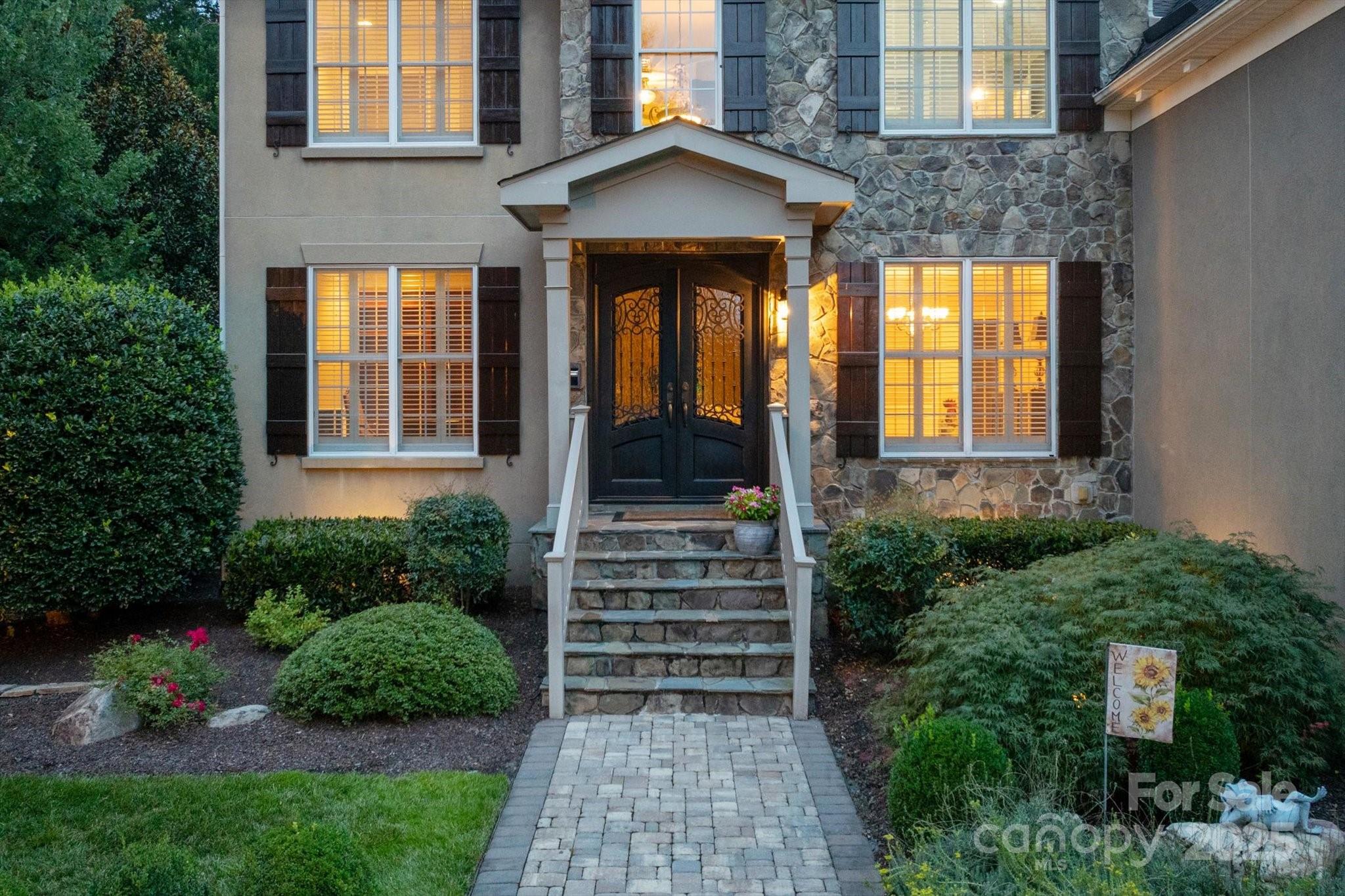 5016 Groves Edge Lane