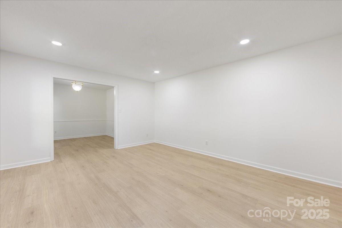 1840 Stoneyridge Drive